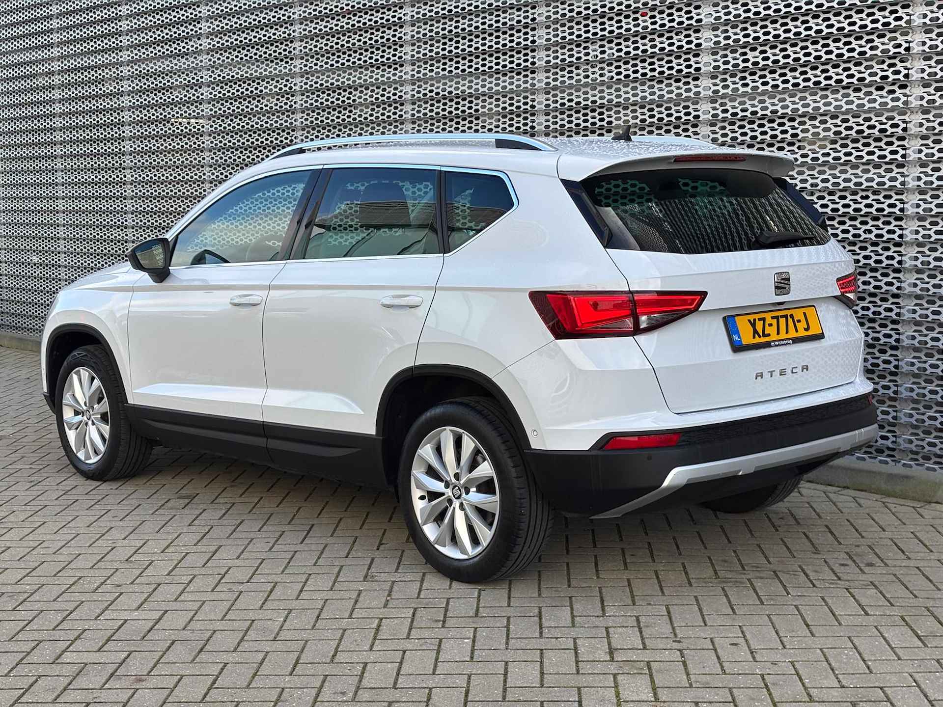 SEAT Ateca 1.0 EcoTSI Style Business Intense / Achteruitrijcamera / Keyless Entry-Start / P4 - 6/31