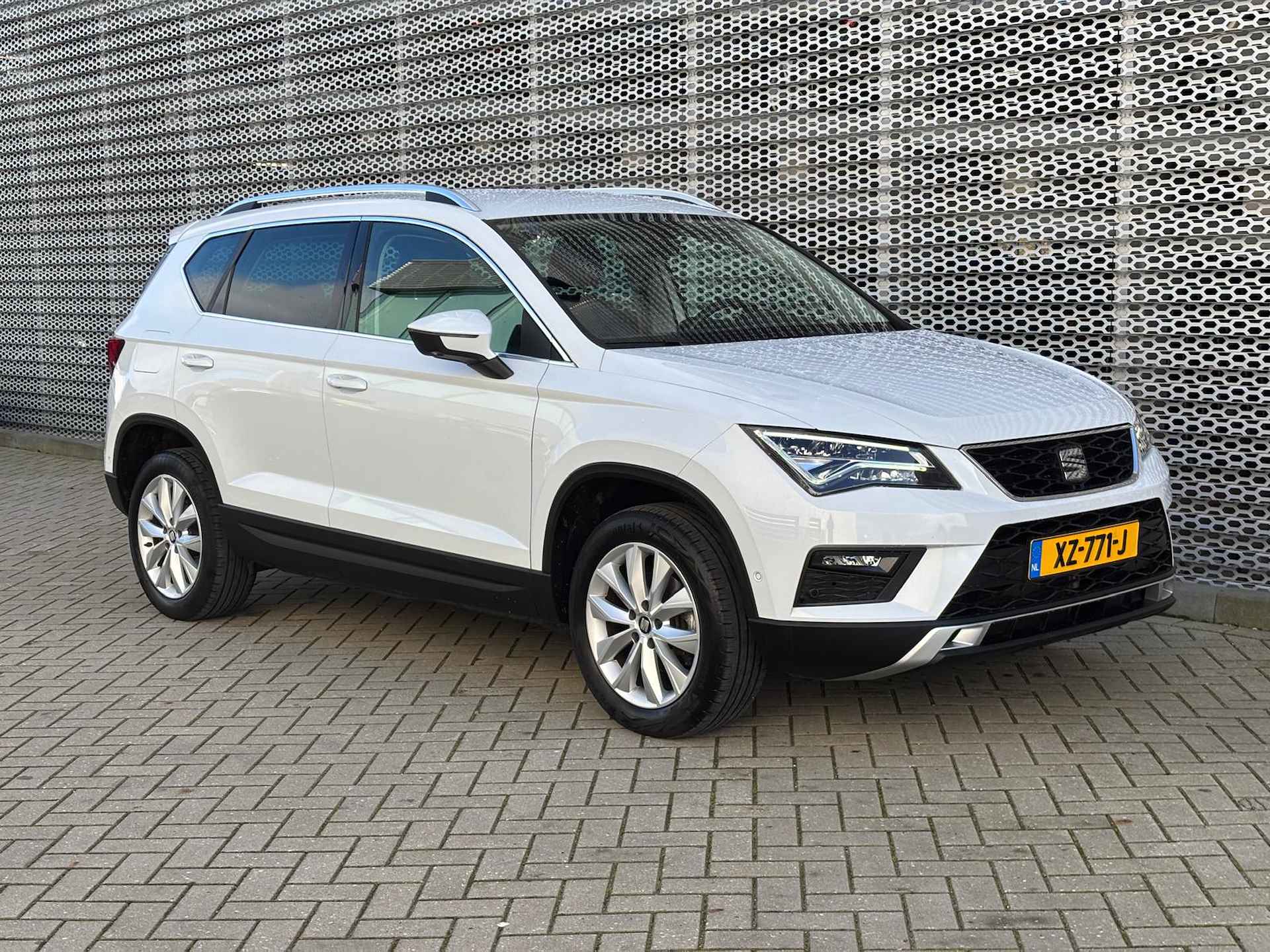 SEAT Ateca 1.0 EcoTSI Style Business Intense / Achteruitrijcamera / Keyless Entry-Start / P4 - 10/31