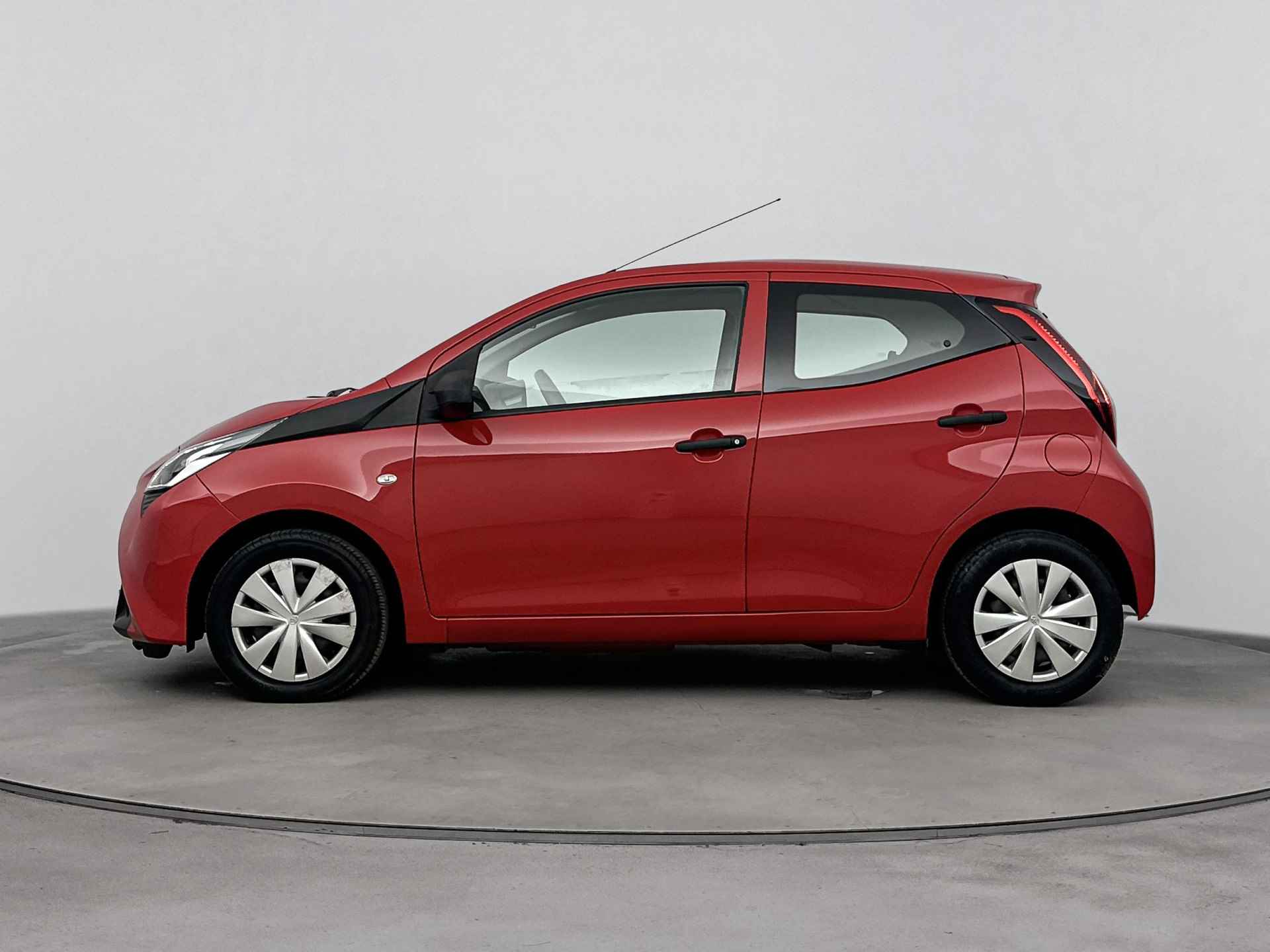 Toyota Aygo 1.0 VVT-i x-fun | Airco | Centrale deurvergrendeling met afstandsbediening | Bluetooth | - 25/39