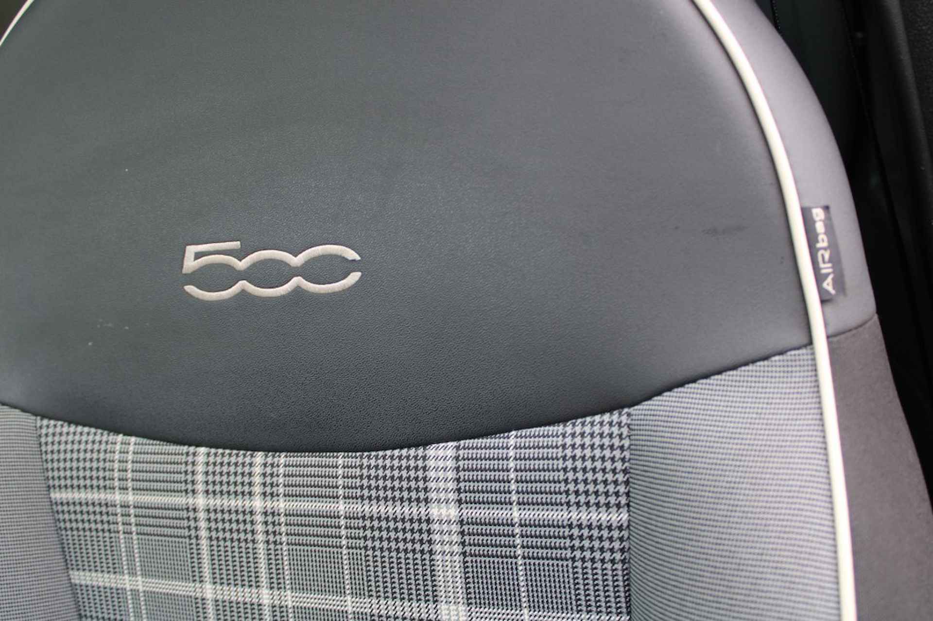 FIAT 500 1.2i Lounge Airco Panorama U-Connect  LM+4 seizoensb. - 12/28