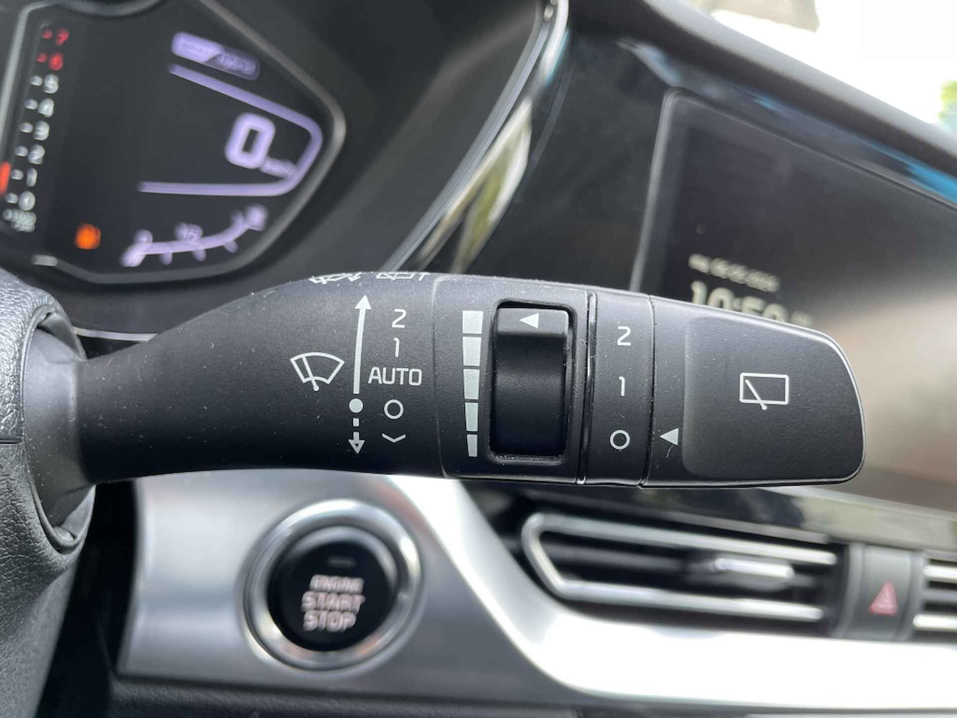 Kia Niro 1.6 GDi Hybrid DynamicLine | Camera | Carplay | Keyless - 14/32
