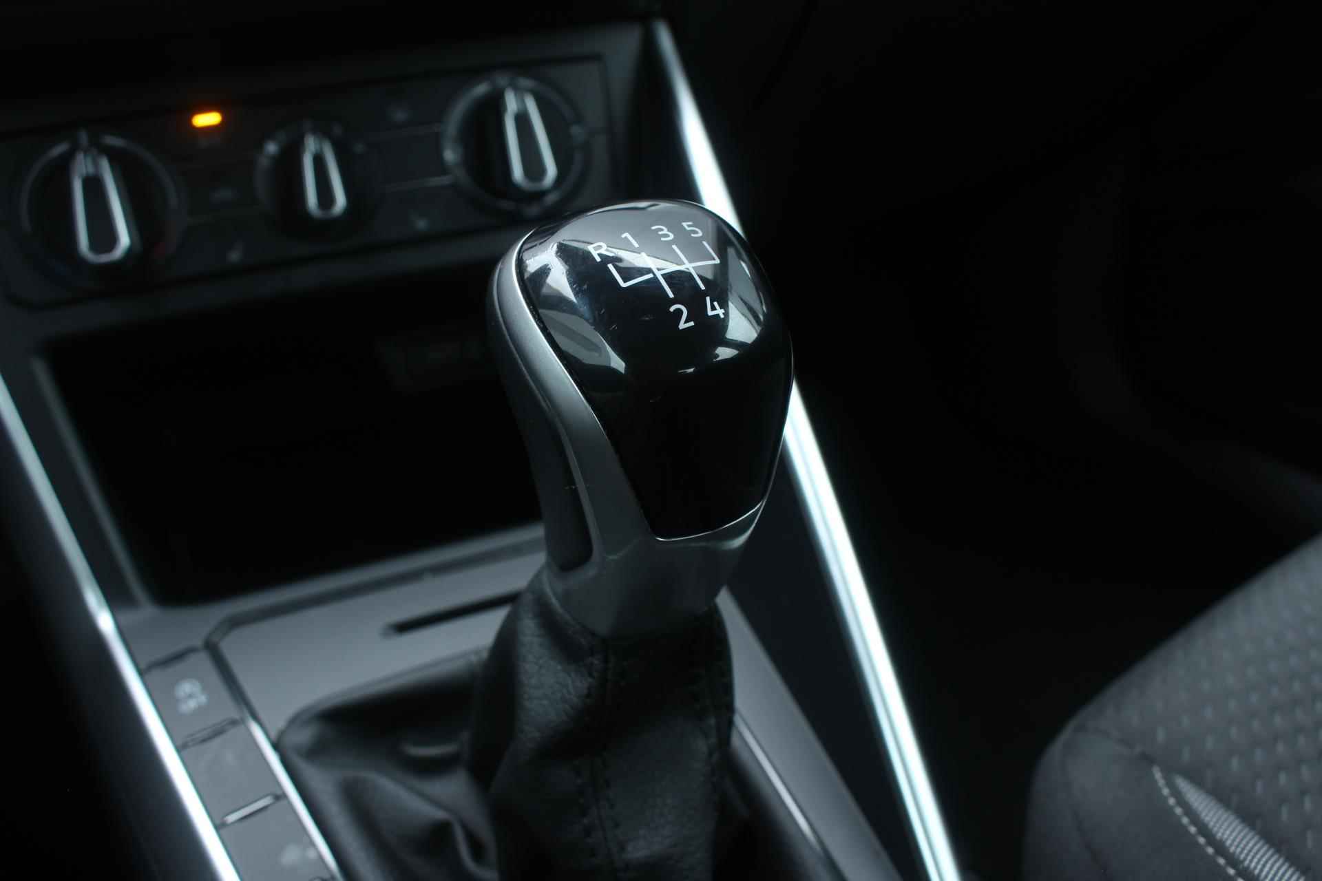 Volkswagen Polo 1.0 TSI 95Pk Style | Apple & Android Carplay | Snelheidbegrenzer | Stoelverwarming | Virtual Cockpit | Airco | Parkeersensoren Voor & Achter | All Season Banden | - 21/27