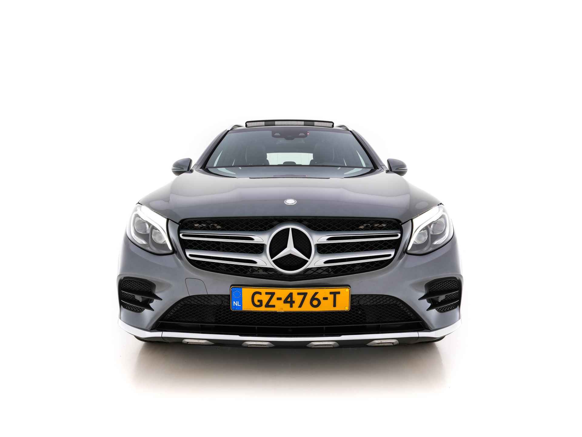 Mercedes-Benz GLC 220 d 4MATIC Ambition AMG-Styling Aut. *PANO | FULL-LED | LEDER-ALCANTARA | NAVI-FULLMAP | SHIFT-PADDLES | AMBIENT-LIGHT | ECC | PDC | CRUISE | SPORT-SEATS | 20''ALU* - 2/33