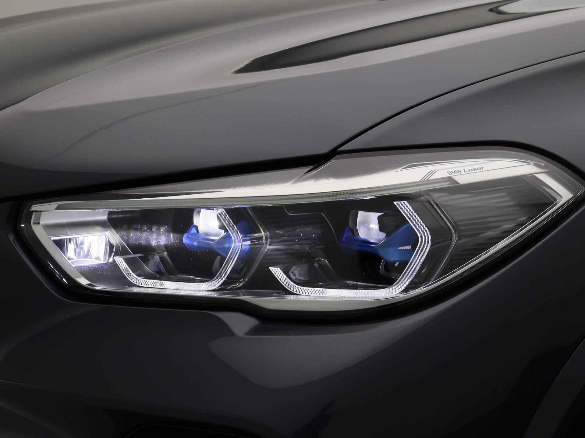 BMW X5 xDrive40i High Executive | M-Pakket | Head up Display | Harman&Kardon | Trekhaak | 360 camera | Laser LED Licht | - 18/60