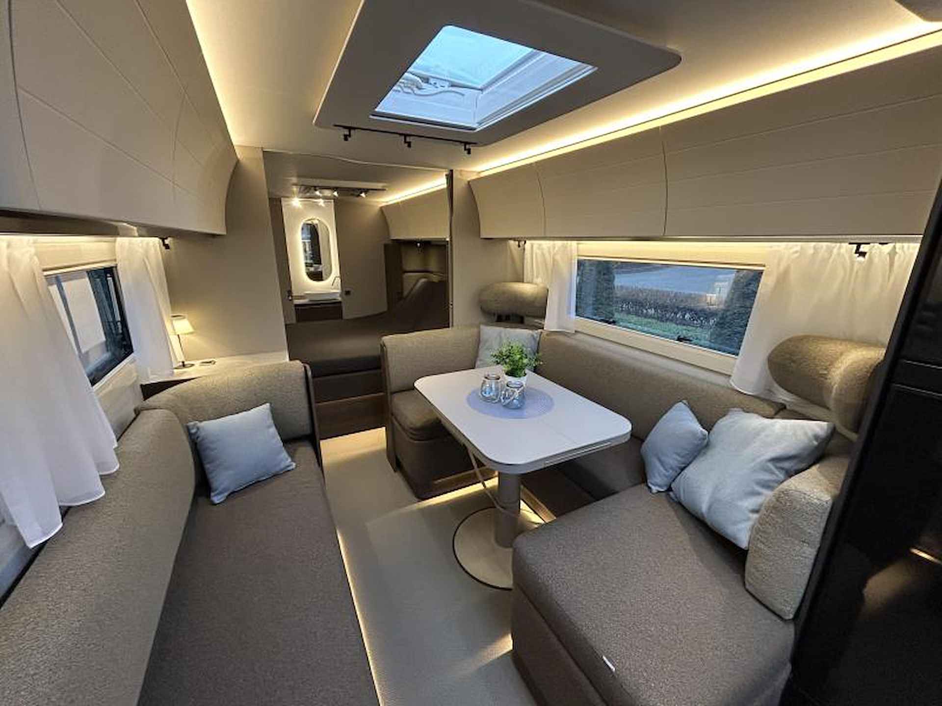 Adria Alpina 633 HT LUXE CARAVAN! - 15/24