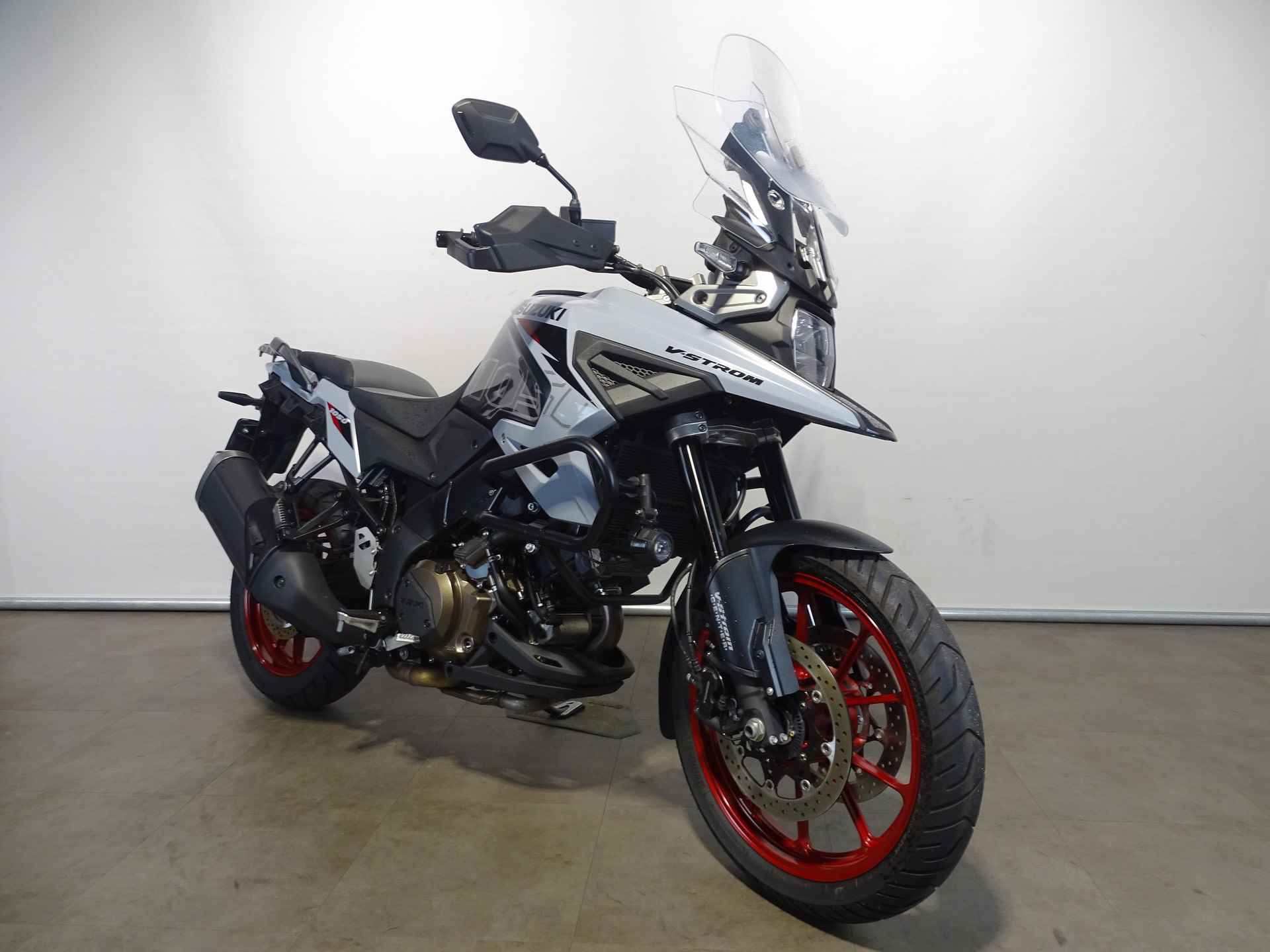 Suzuki DL 1050 V-STROM - 8/8