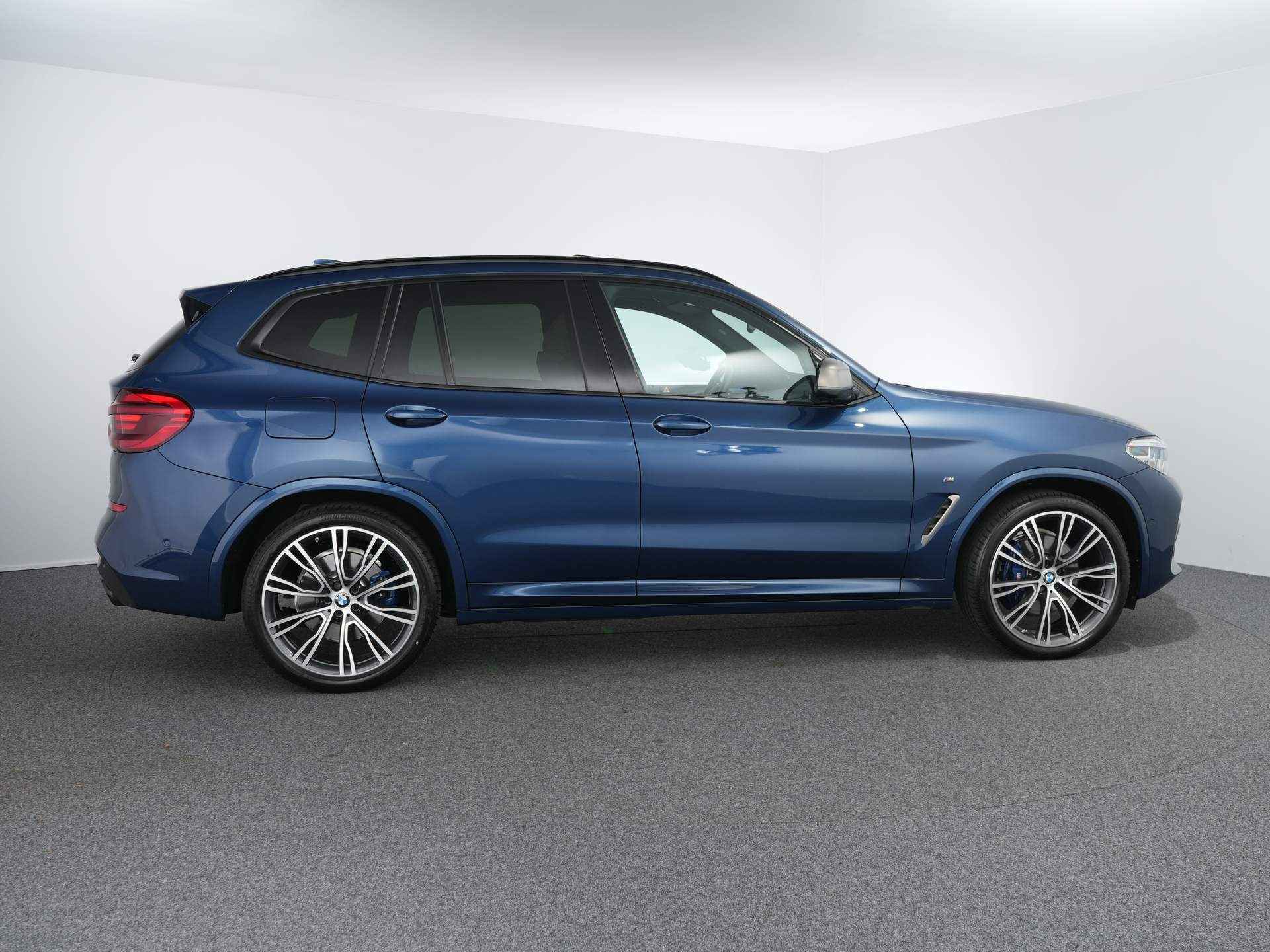 BMW X3 M40i xDrive High Executive M-Sport | Head up display | Stoelverwarming | Navigatie | Elektrisch wegklapbare trekhaak - 3/55