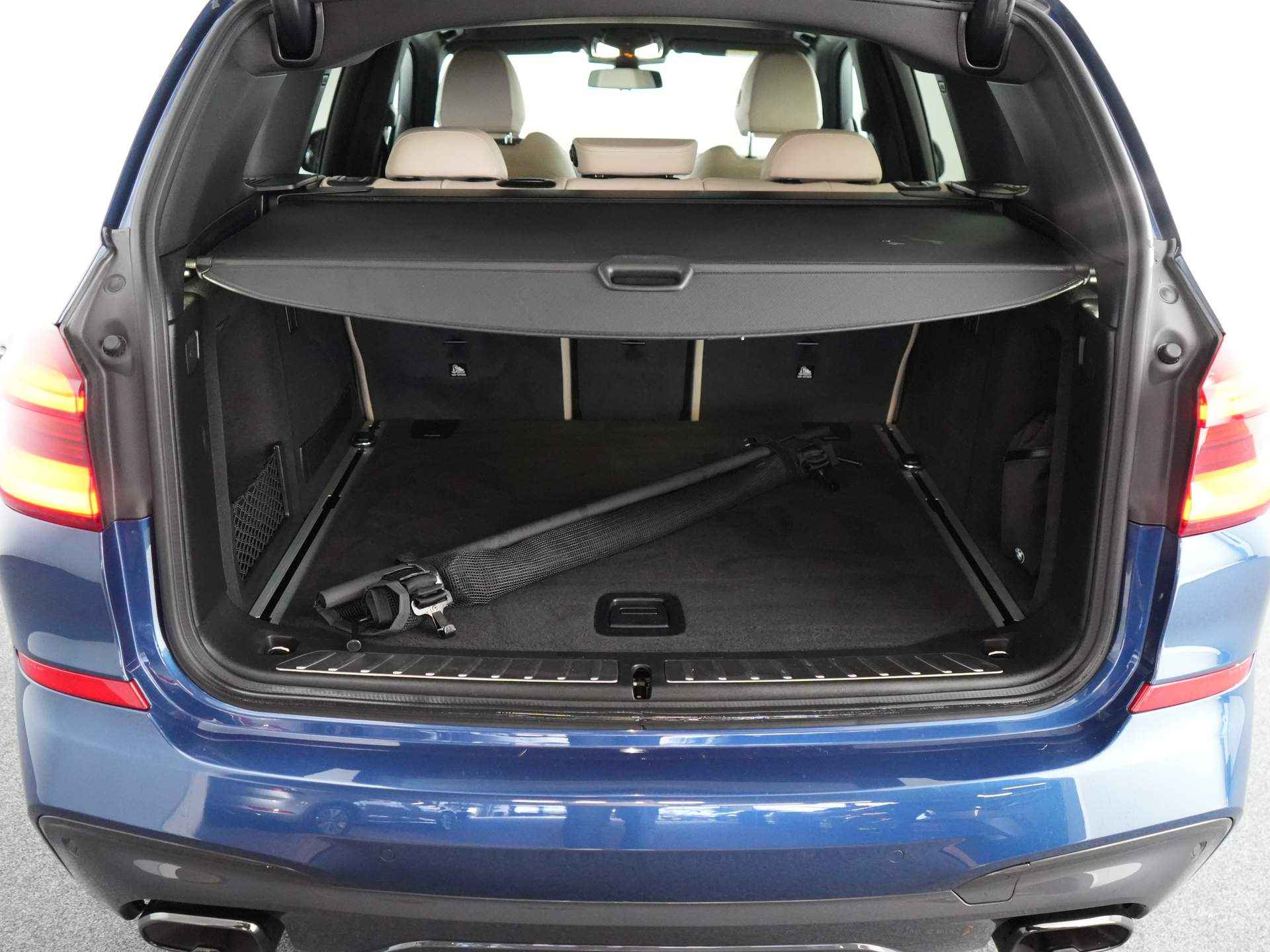 BMW X3 M40i xDrive High Executive M-Sport | Head up display | Stoelverwarming | Navigatie | Elektrisch wegklapbare trekhaak - 23/55