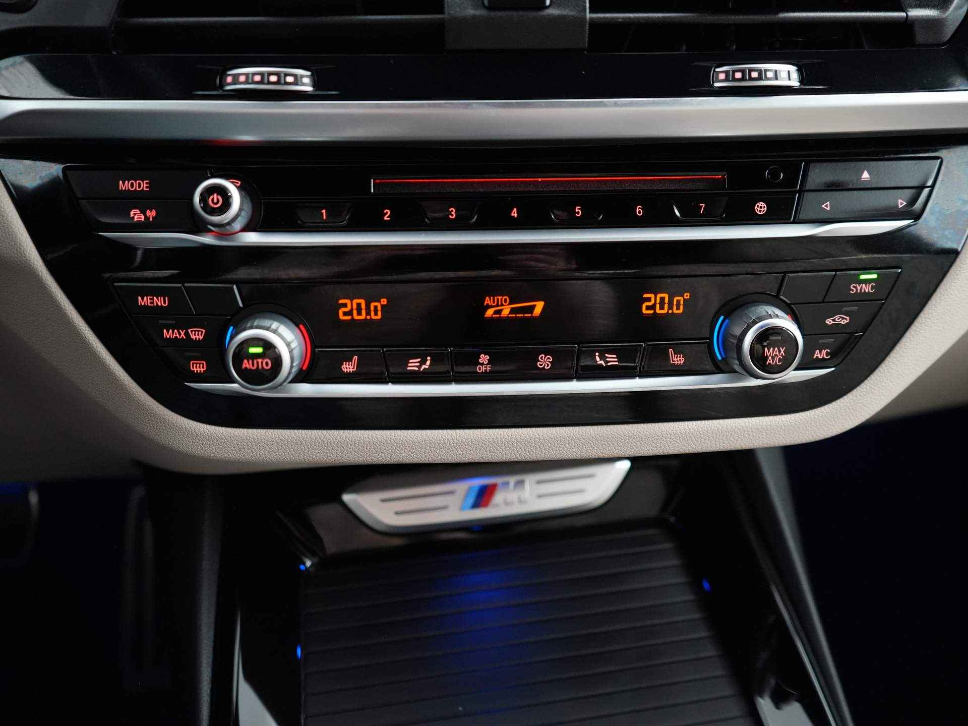 BMW X3 M40i xDrive High Executive M-Sport | Head up display | Stoelverwarming | Navigatie | Elektrisch wegklapbare trekhaak - 30/55