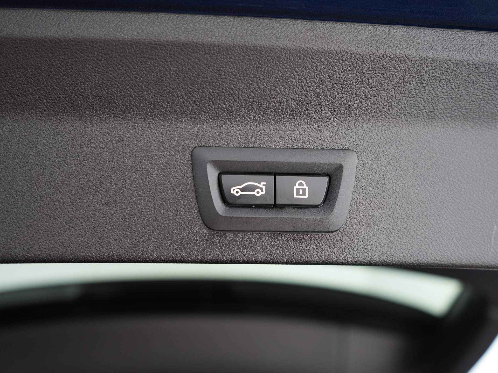 BMW X3 M40i xDrive High Executive M-Sport | Head up display | Stoelverwarming | Navigatie | Elektrisch wegklapbare trekhaak - 38/55