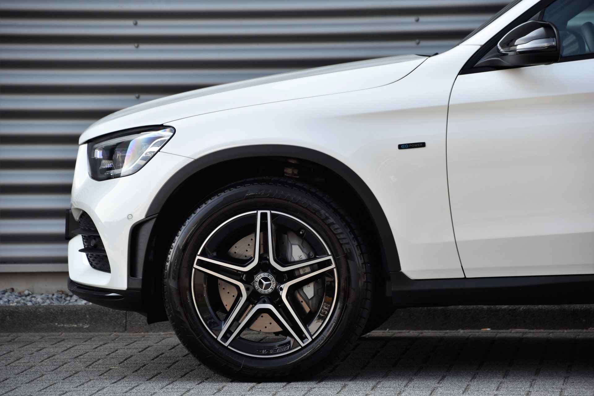 Mercedes-Benz GLC 300e 4MATIC Premium Plus | AMG | Panoramadak | Trekhaak | Night Pakket | - 12/51
