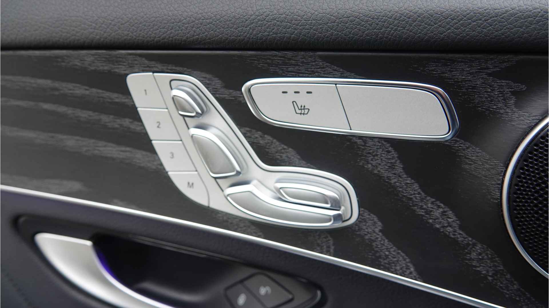 Mercedes-Benz GLC 300e 4MATIC Premium Plus | AMG | Panoramadak | Trekhaak | Night Pakket | - 45/51