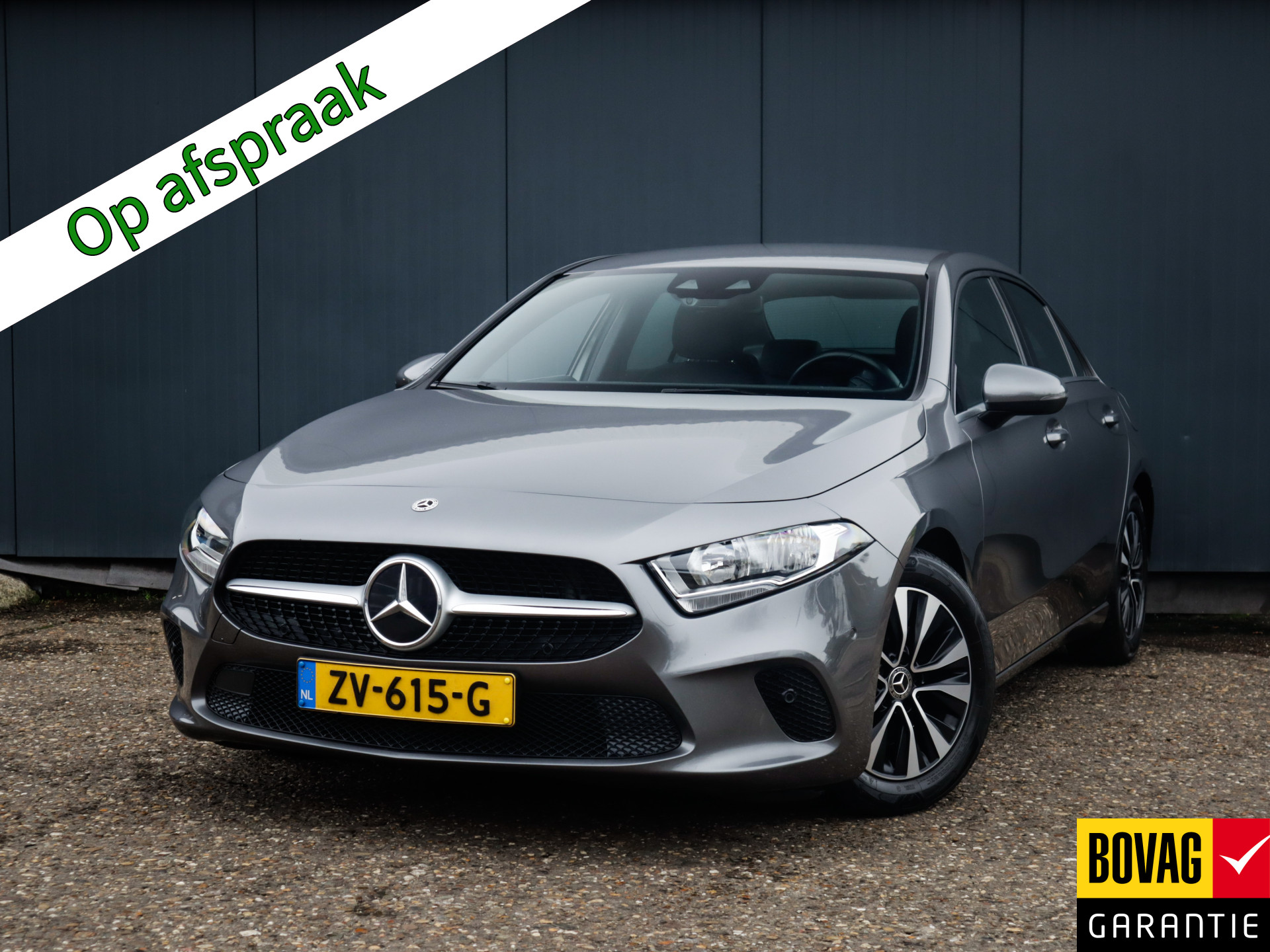 Mercedes-Benz A-Klasse 200 Business Solution (164 PK) 1e-Eig, Mercedes-Dealer-Onderh, 12-Mnd-BOVAG, NL-Auto, Half-Leer, Navigatie/Apple-Carplay/Android-Auto, Cruisecontrol, Keyless-Start, Achteruitrijcamera, Parkeersensoren-V+A, Lm-Velgen-16Inch, Privacy-Glas