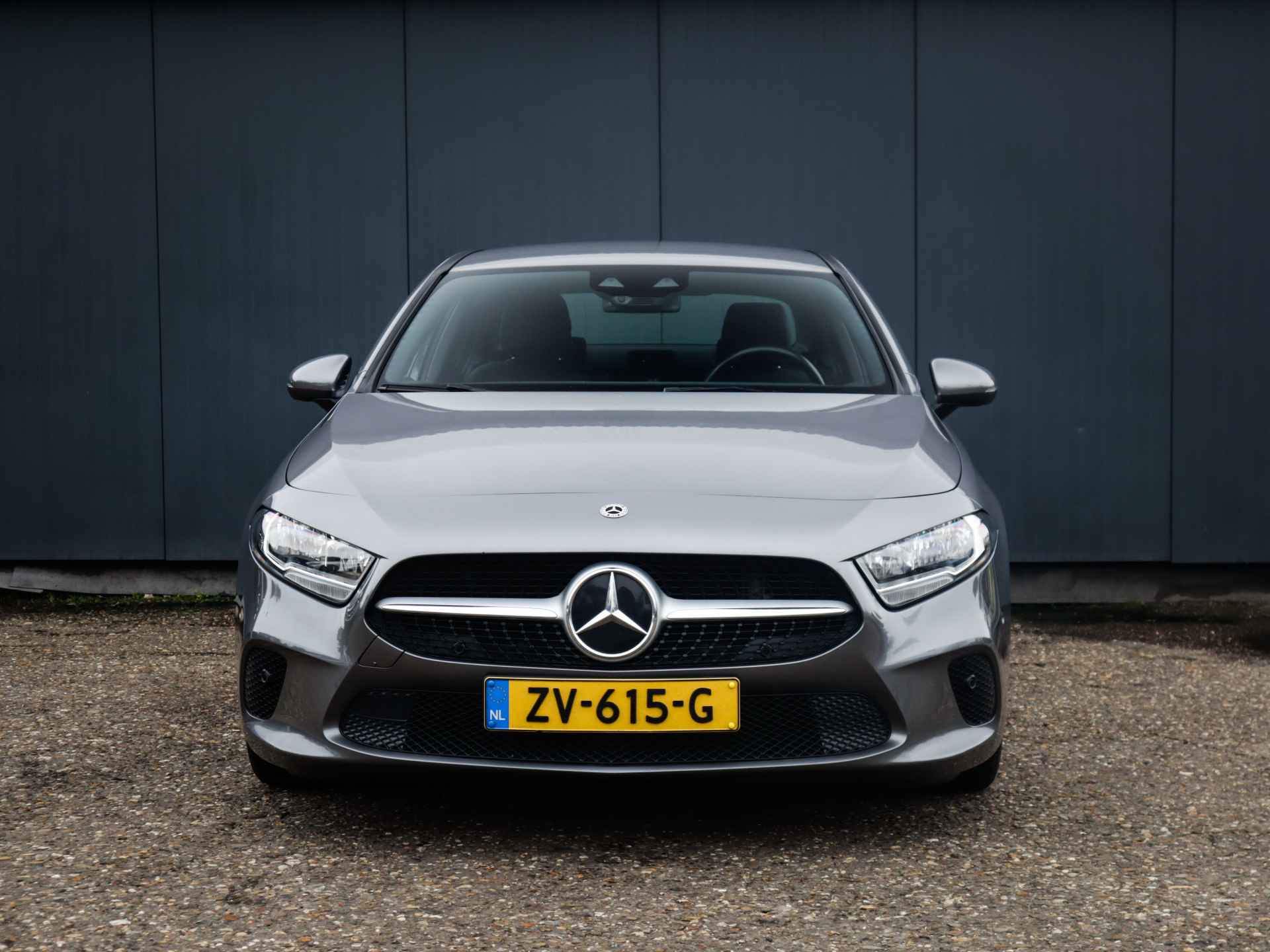 Mercedes-Benz A-Klasse 200 Business Solution (164 PK) 1e-Eig, Mercedes-Dealer-Onderh, 12-Mnd-BOVAG, NL-Auto, Half-Leer, Navigatie/Apple-Carplay/Android-Auto, Cruisecontrol, Keyless-Start, Achteruitrijcamera, Parkeersensoren-V+A, Lm-Velgen-16Inch, Privacy-Glas - 32/39