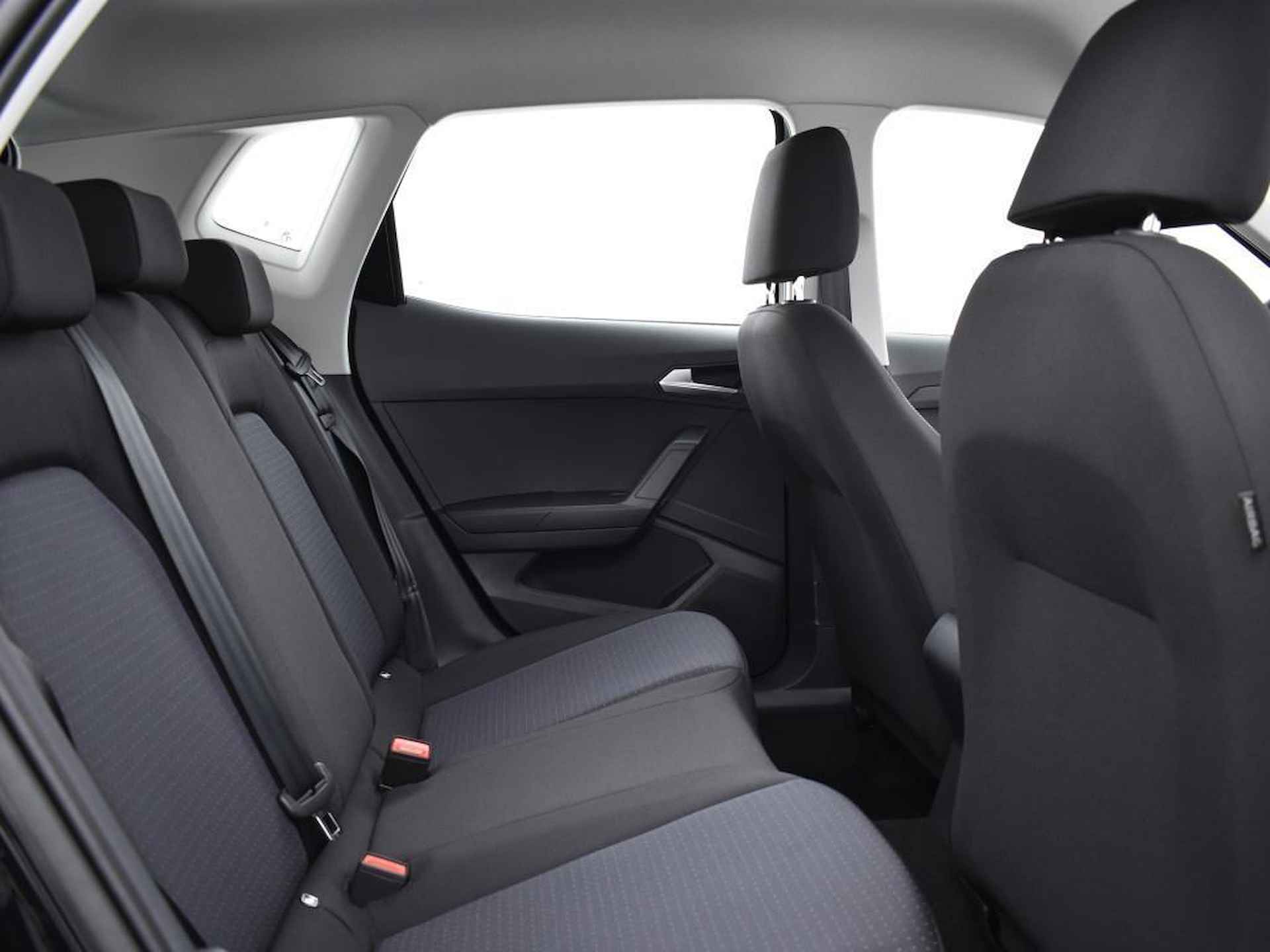 SEAT Arona 1.0 TSI Style Business Connect | Digitale Cockpit | PDC voor en achter | Inruilbonus 2000,- | PL 439,- Per Maand! - 12/19