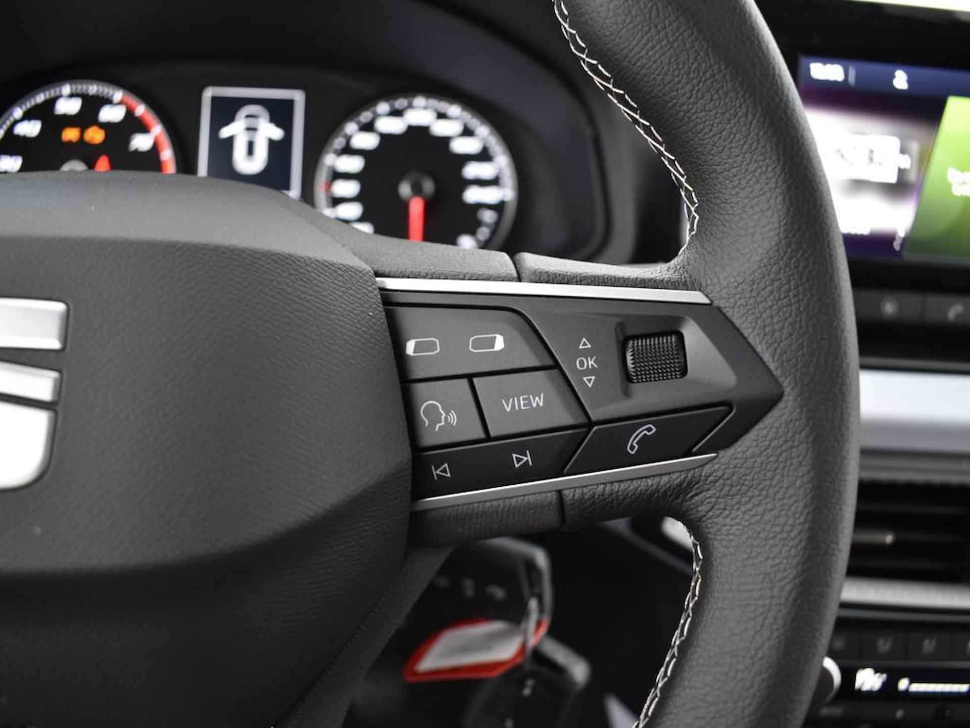 SEAT Arona 1.0 TSI Style Business Connect | Digitale Cockpit | PDC voor en achter | Inruilbonus 2000,- | PL 439,- Per Maand! - 17/19