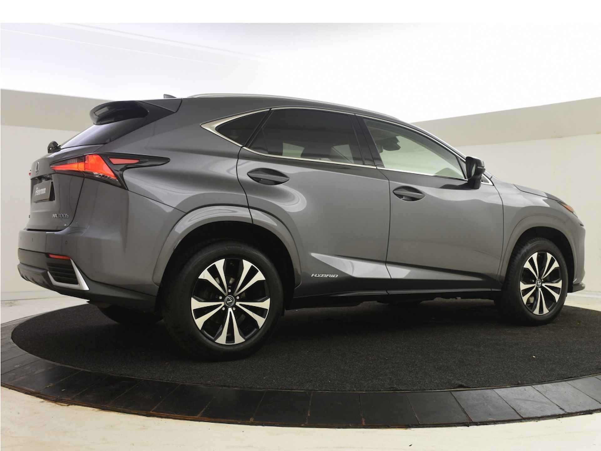 Lexus NX  NX 300h Style Edition | PDC V+A | Stoelverwarming | BLS | Naviga - 3/31