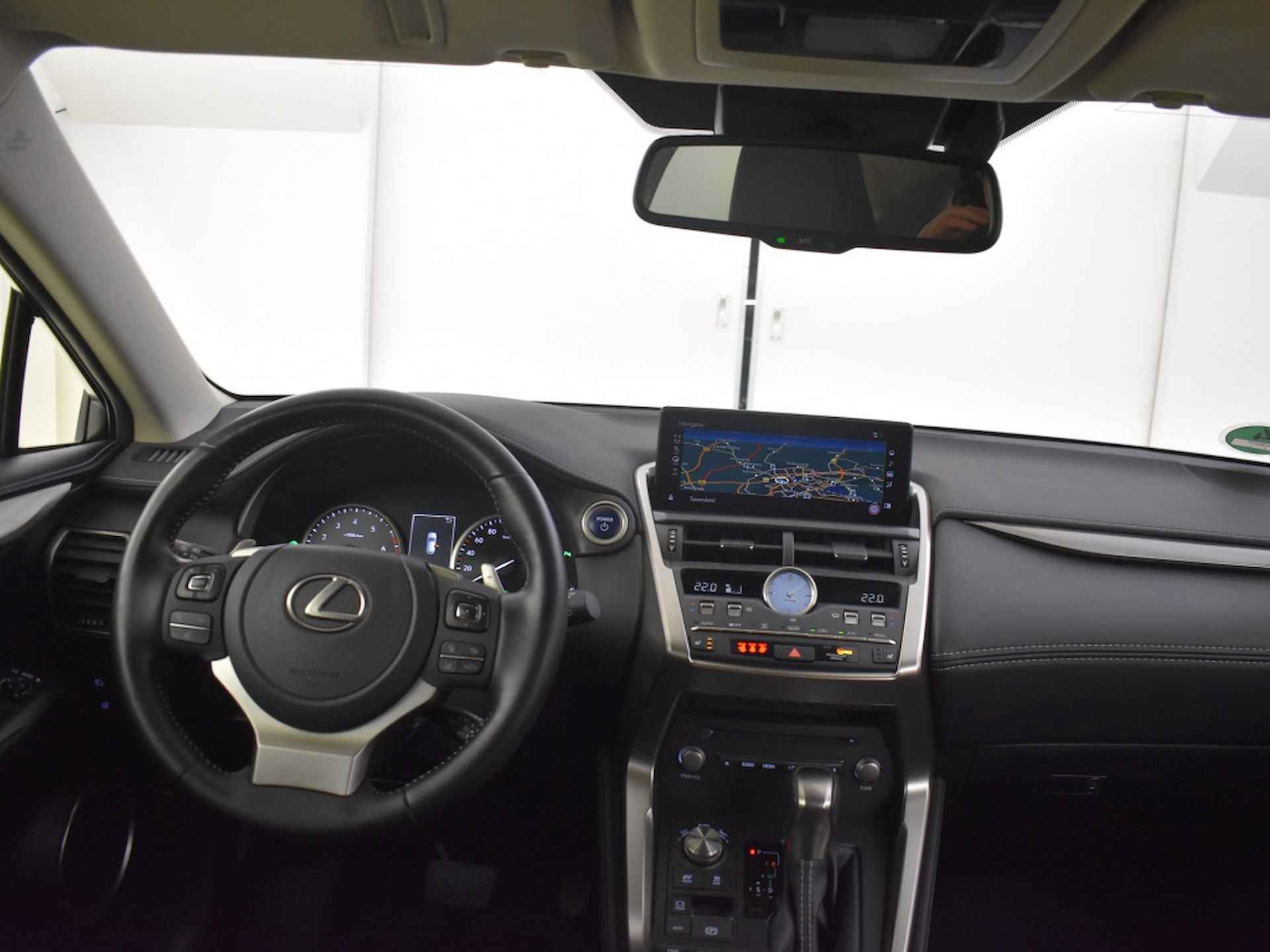 Lexus NX  NX 300h Style Edition | PDC V+A | Stoelverwarming | BLS | Naviga - 6/31