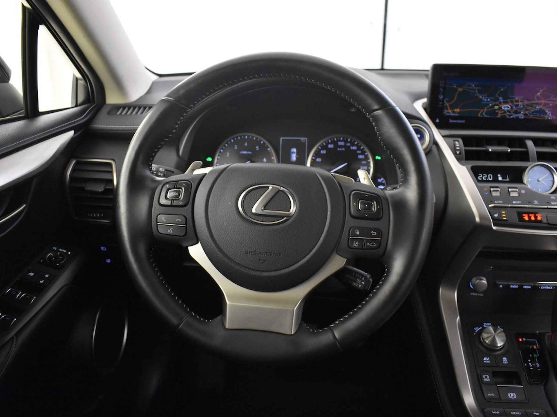 Lexus NX  NX 300h Style Edition | PDC V+A | Stoelverwarming | BLS | Naviga - 9/31