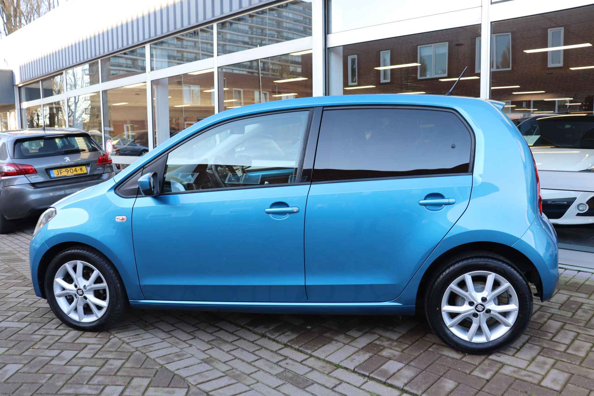 SEAT Mii 1.0 Sport Intense. Dealer onderhouden. - 6/29