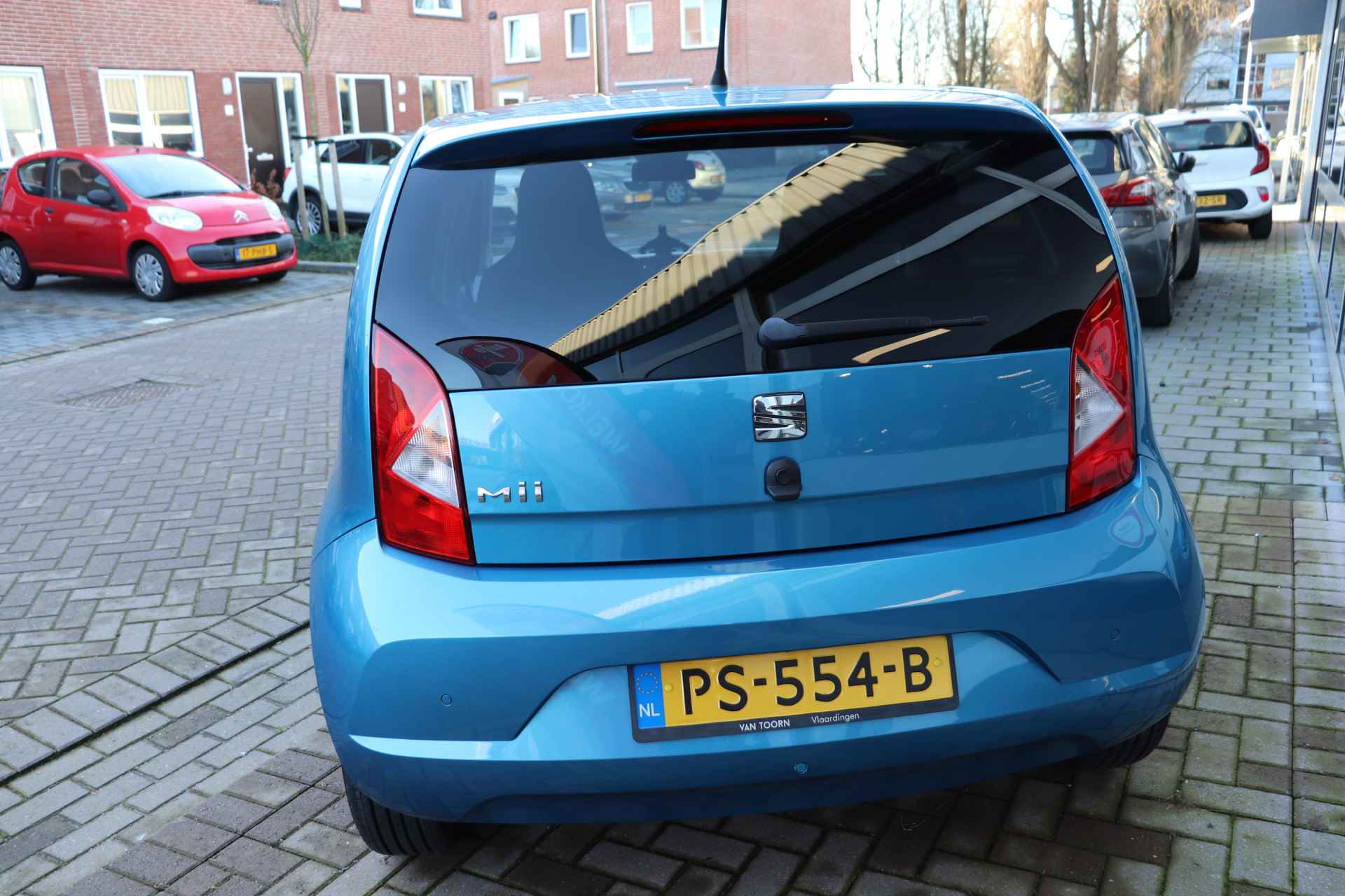 SEAT Mii 1.0 Sport Intense. Dealer onderhouden. - 8/29