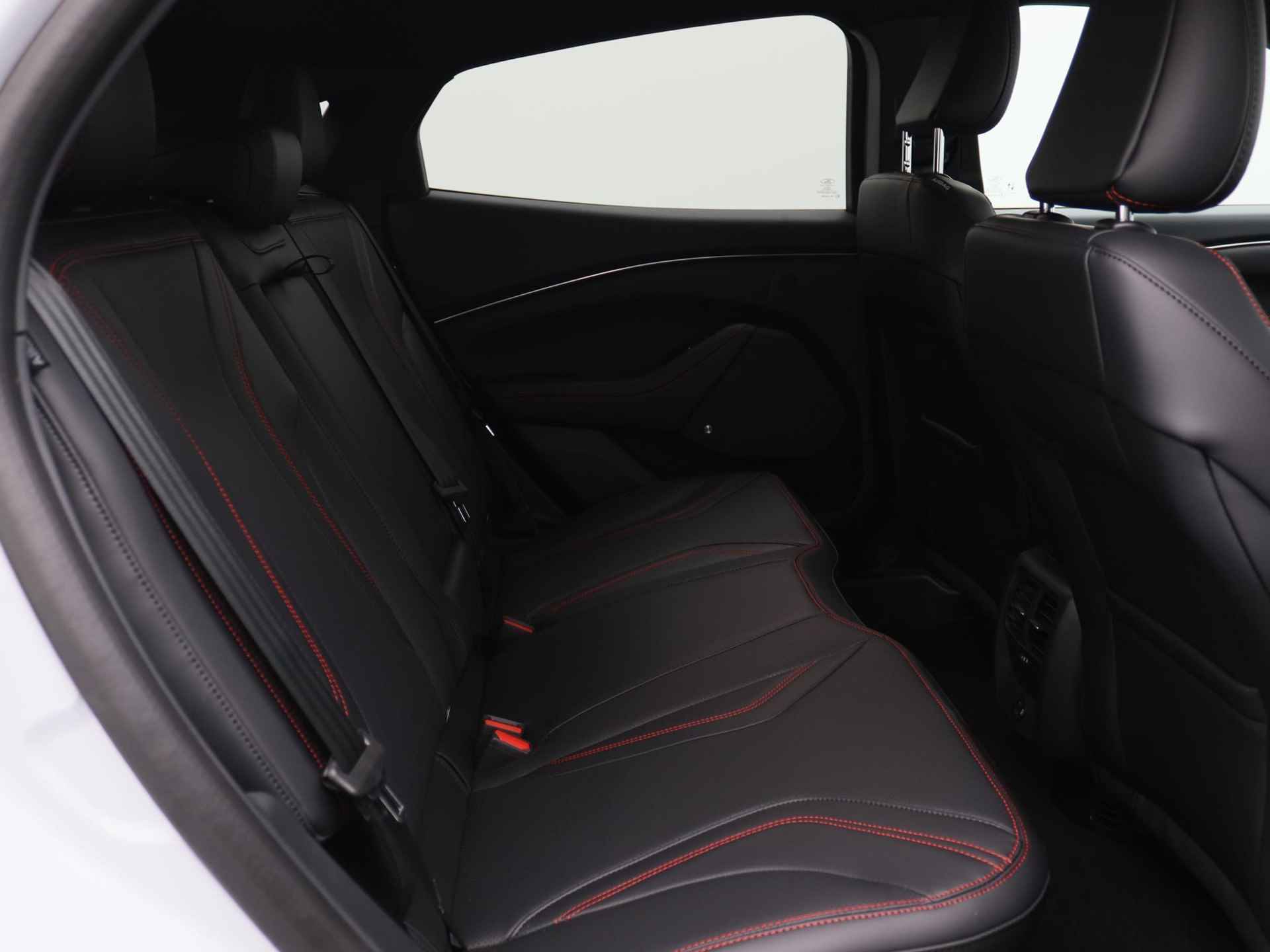 Ford Mustang Mach-E 75kWh AWD Premium  | Leder | 360 camera | Winter pakket | Adaptieve cruise | 19'' lichtmetalen velgen | - 12/26
