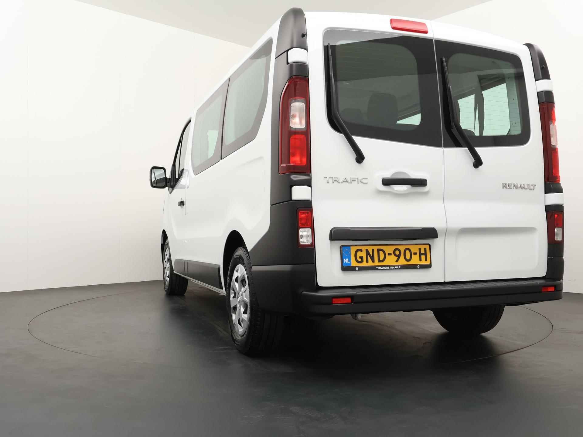 Renault Trafic Authentique 2.0 DCI 81KW 9 persoons Minibus - 8/30