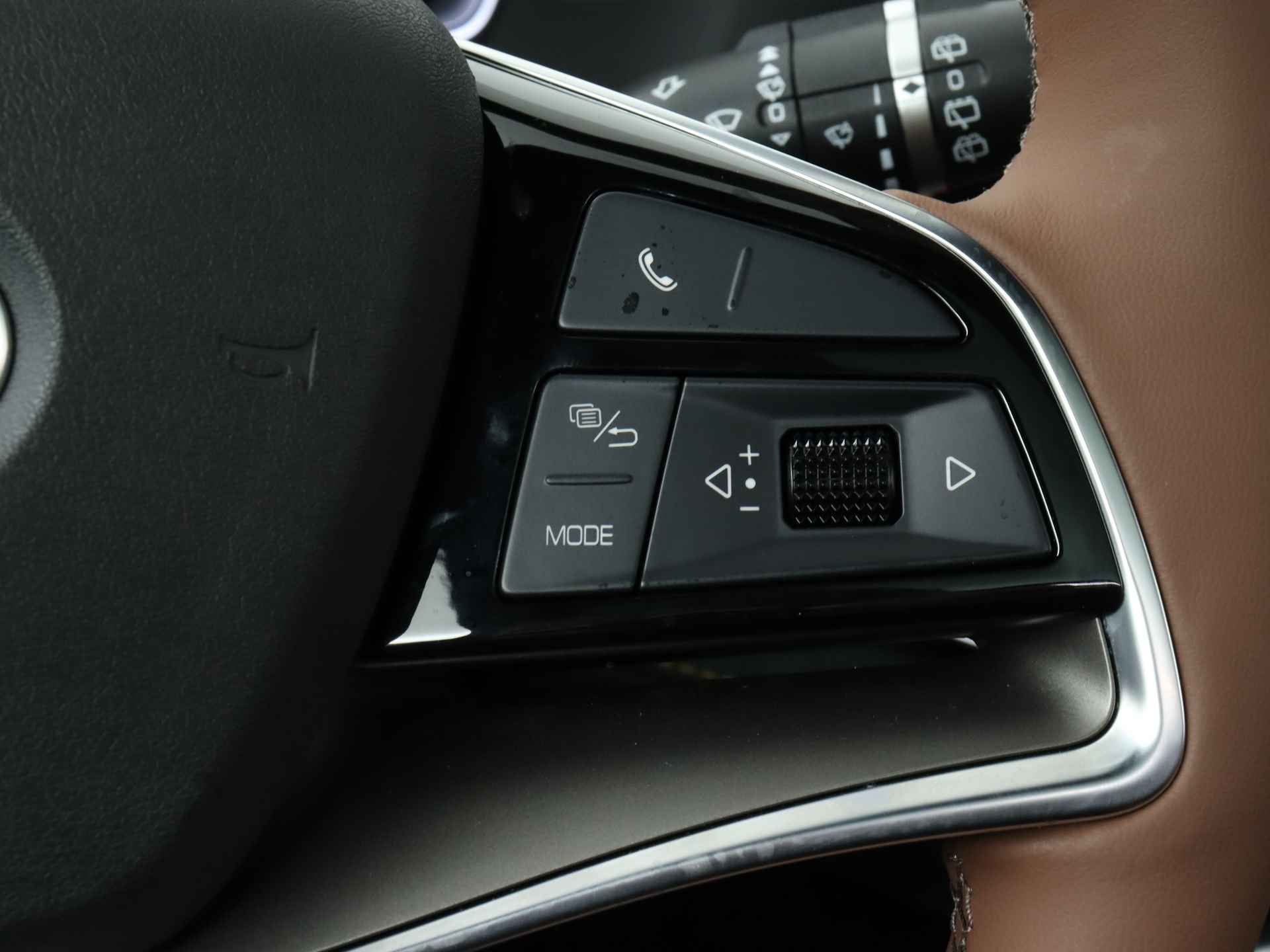 BYD TANG AWD Executive 86 kWh | €10.000 Voorraad Voordeel! Direct Rijden! | - 18/47