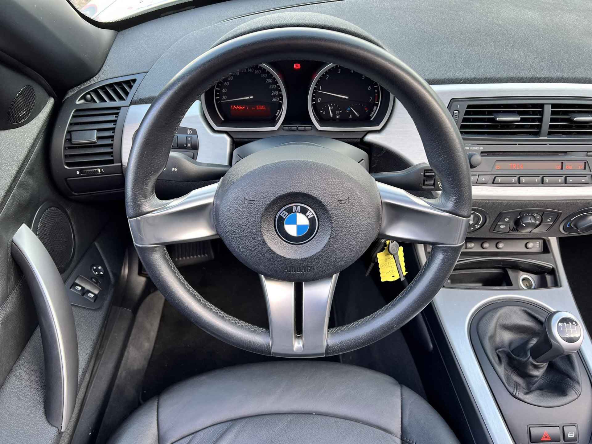 BMW Z4 Roadster 2.0i Introduction /60.000KM/CONCOURSSTAAT/Stoelverw./Leder/Airco/Apple Carplay/Premium Sound/Incl. op maat gemaakte hoes/16"LMV/(MET GARANTIE*) - 17/32