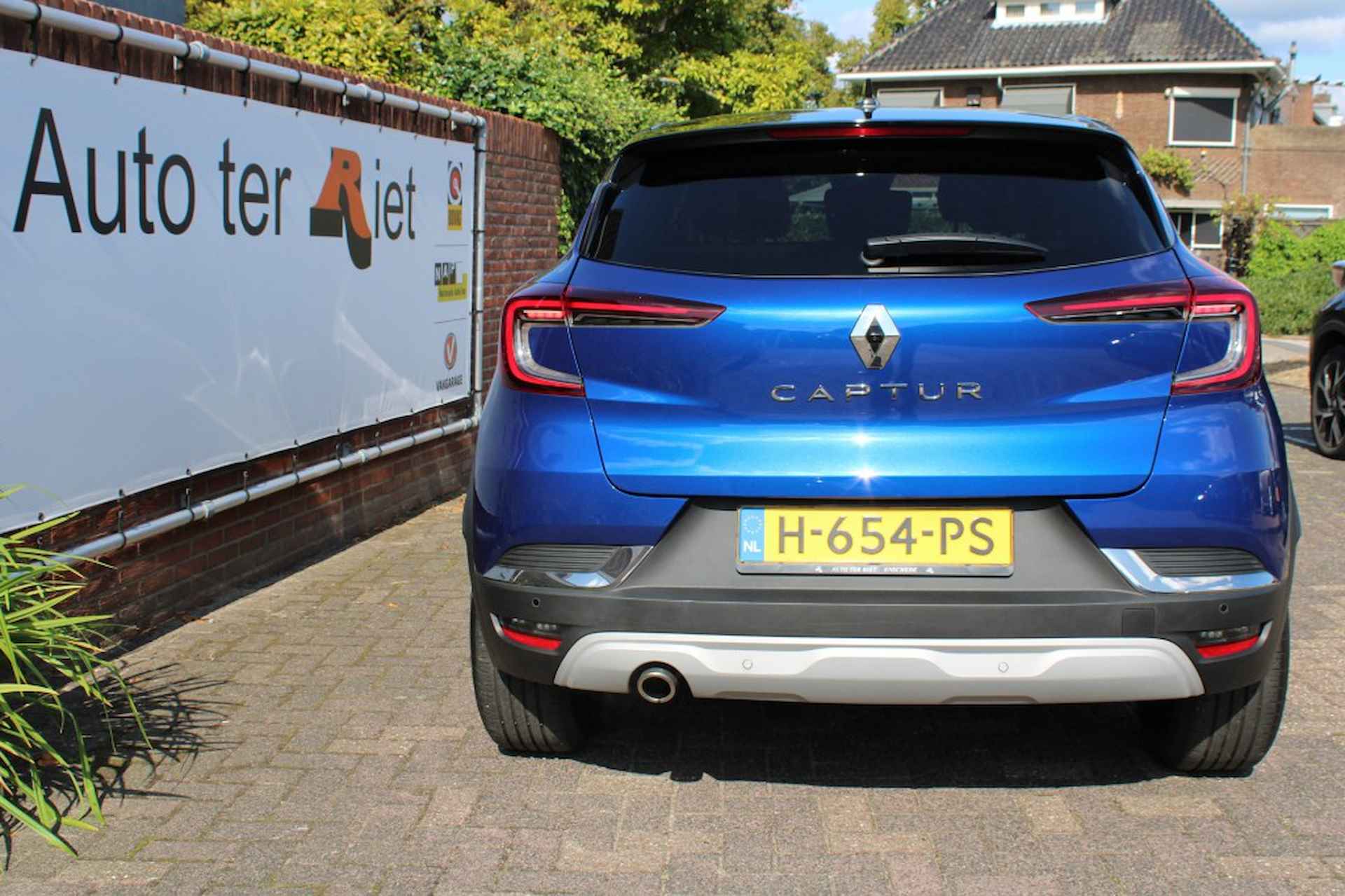 RENAULT Captur TCe 100 pk Intens camera/parkeersensoren v.+a./e.t.c. - 10/47