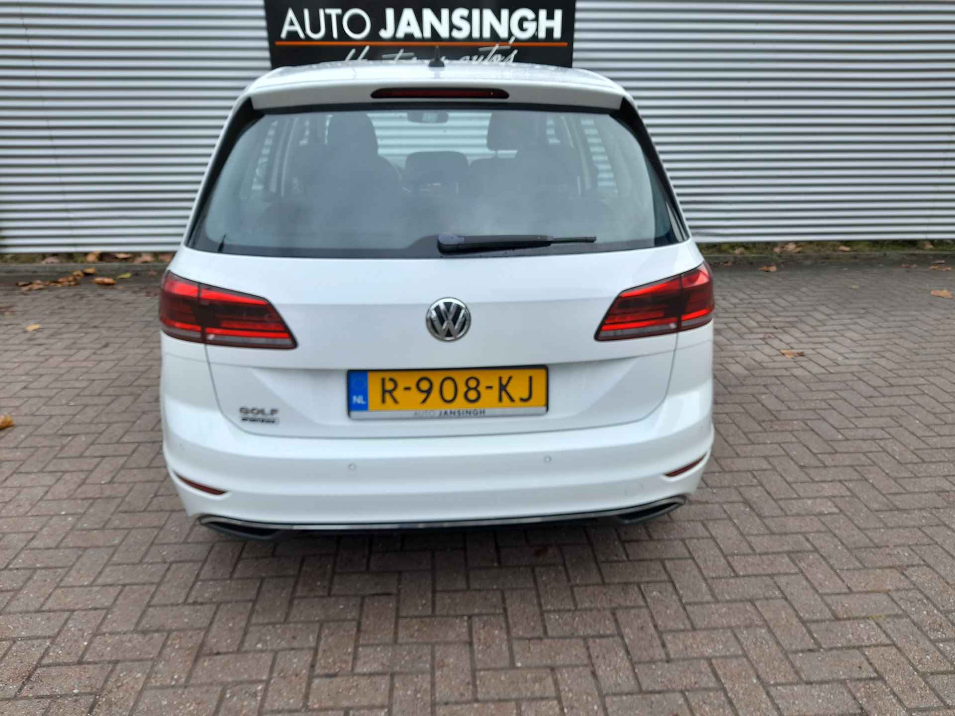 Volkswagen Golf Sportsvan 1.0 TSI Comfortline | Clima | Cruise control | PDC voor en achter | LM Velgen | RIJKLAARPRIJS INCL 12 MAANDEN GARANTIE EN BEURT - 4/25