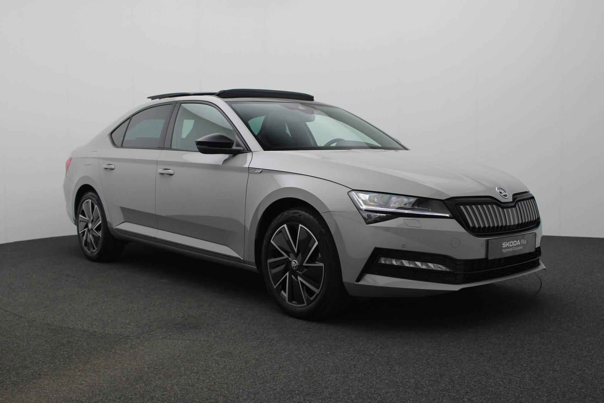 Skoda Superb 1.4 TSI 218PK DSG iV Sportline Business | Pano | Matrix LED | 360 camera | Navi | Keyless | 18 inch - 38/48