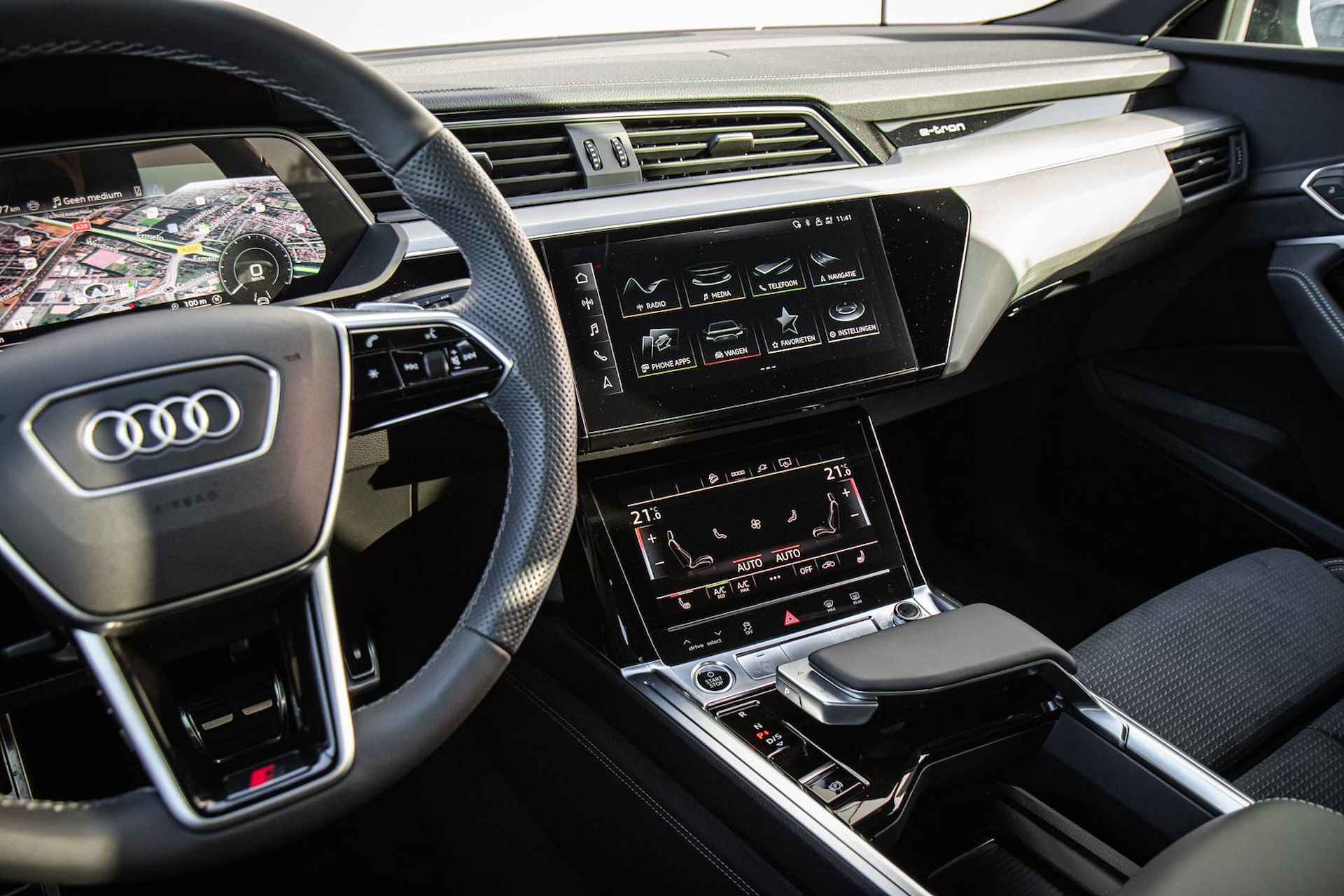 Audi Q8 Sportback e-tron 50 quattro 340pk S Edition 95 kWh | Panoramadak | Matrix LED - 27/43