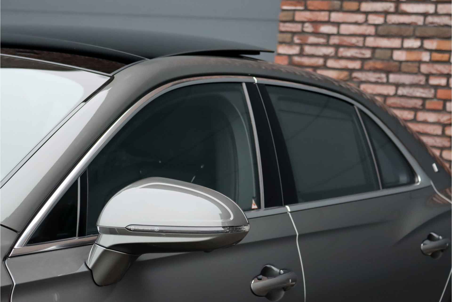 Bentley Flying Spur 6.0 W12 S First Edition Aut8, Luchtvering, Achterasbesturing, Rotating Display, Carbon, Koelbox, Schuif-/kanteldak, Stoelverwarming-/ventilatie V+A, Massage, Memory, Surround Camera, Adaptive Cruise Control, Bang&Olufsen, - 20/58