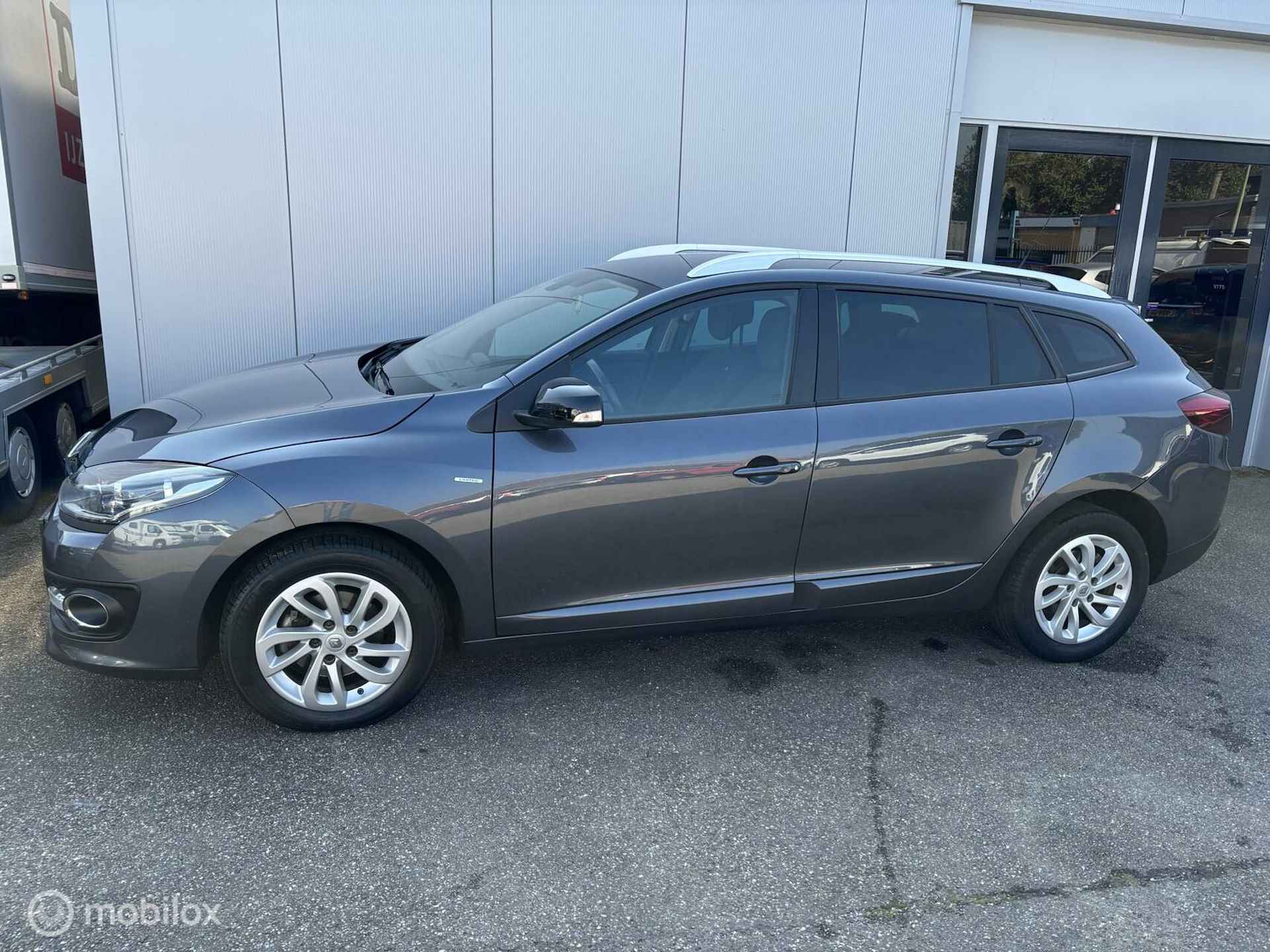 Renault Mégane Estate 1.2 TCe Limited - 8/30