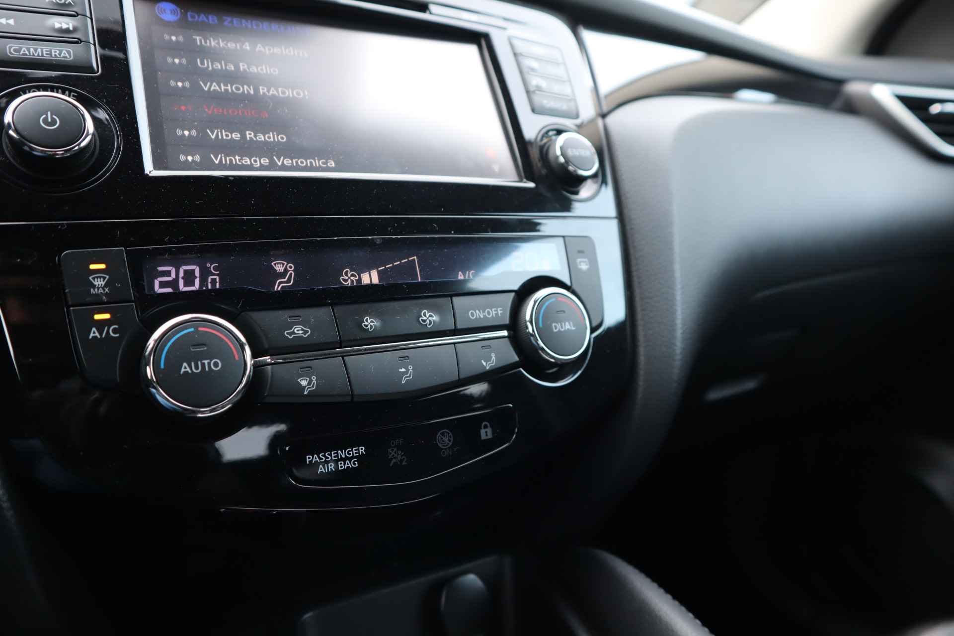 Nissan QASHQAI 1.2 Connect Edition | Trekhaak | DAB Radio | 360 Camera | Keyless - 16/38
