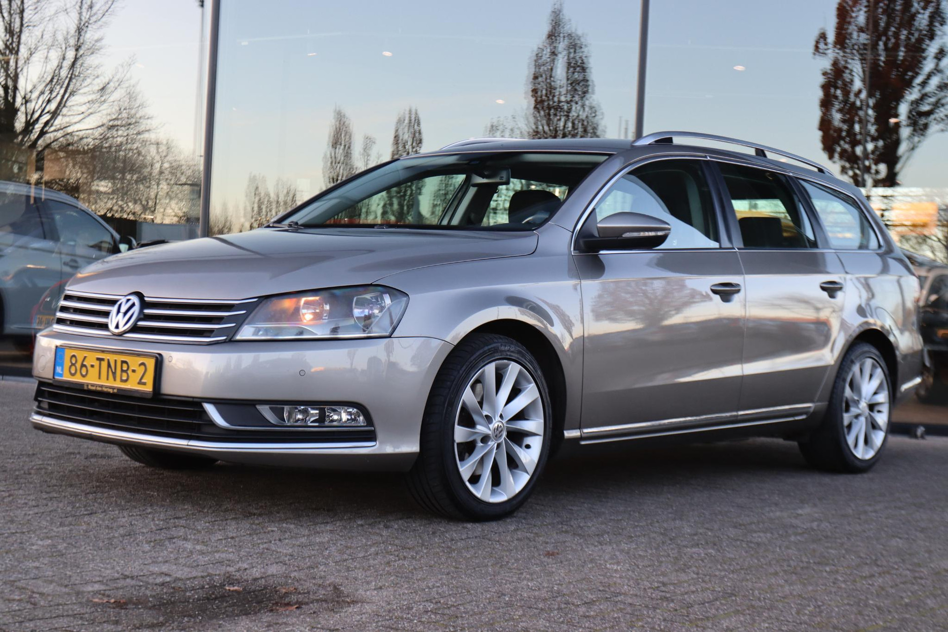 VOLKSWAGEN PASSAT VARIANT 1.4 TSI AUT. | TREKHAAK | PDC | CLIMATE | CRUISE | BLUETOOTH | NAVI | LMV