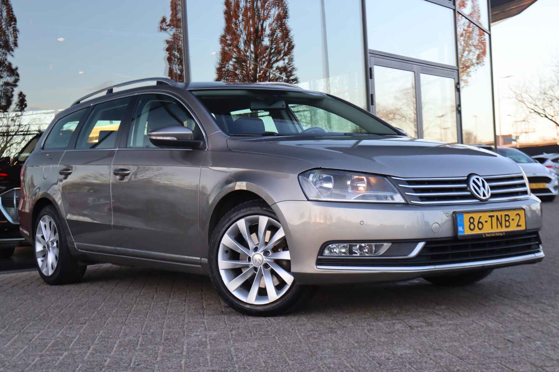 VOLKSWAGEN PASSAT VARIANT 1.4 TSI AUT. | TREKHAAK | PDC | CLIMATE | CRUISE | BLUETOOTH | NAVI | LMV - 2/32