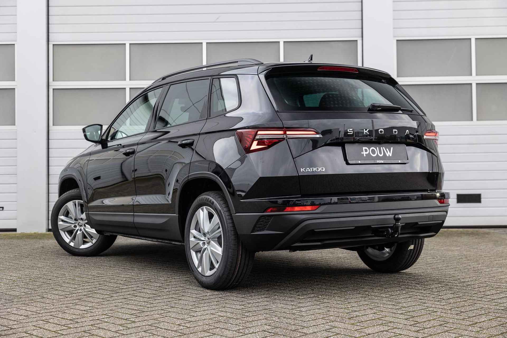 Skoda Karoq 1.5 TSI 150pk DSG ACT Business Edition | Winter Pakket | Navigatie Pakket - 11/49