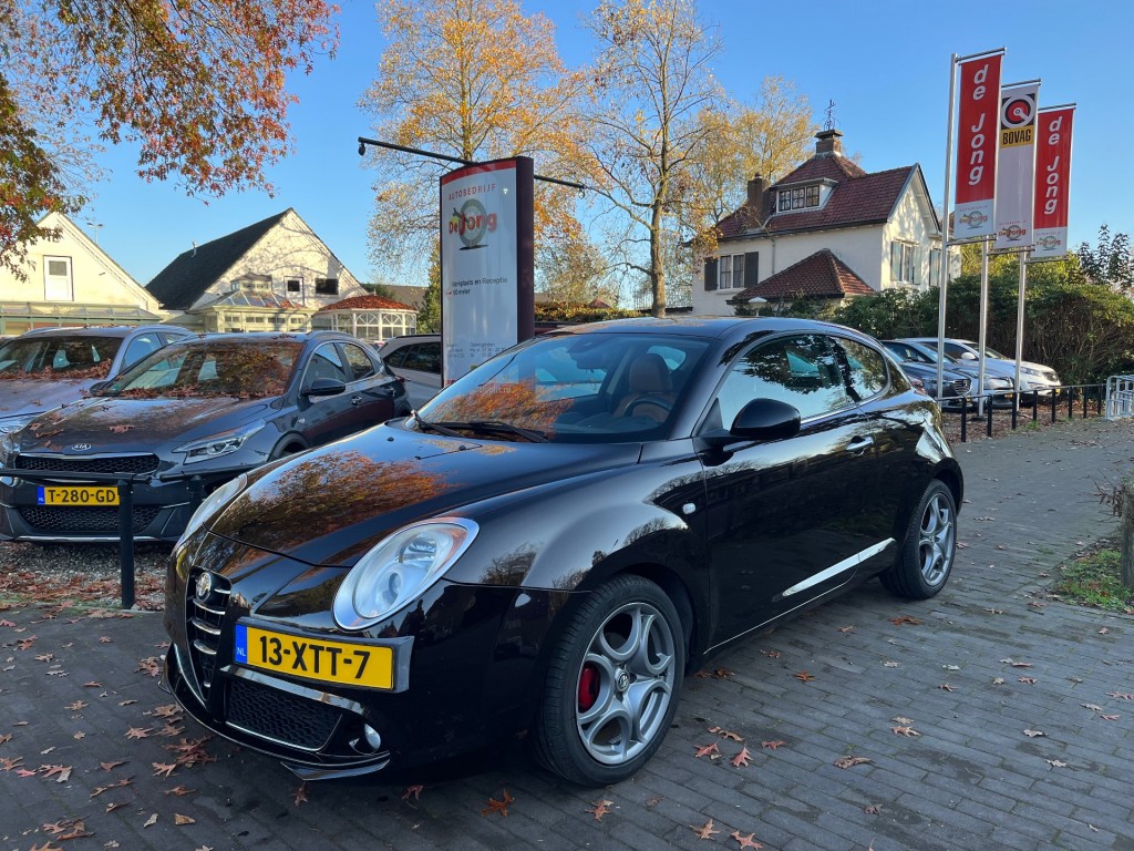 ALFA ROMEO Mito 0.9 TWINAIR DISTINCT / LEDER / TREKHAAK AFN. / CRUISE CTR.