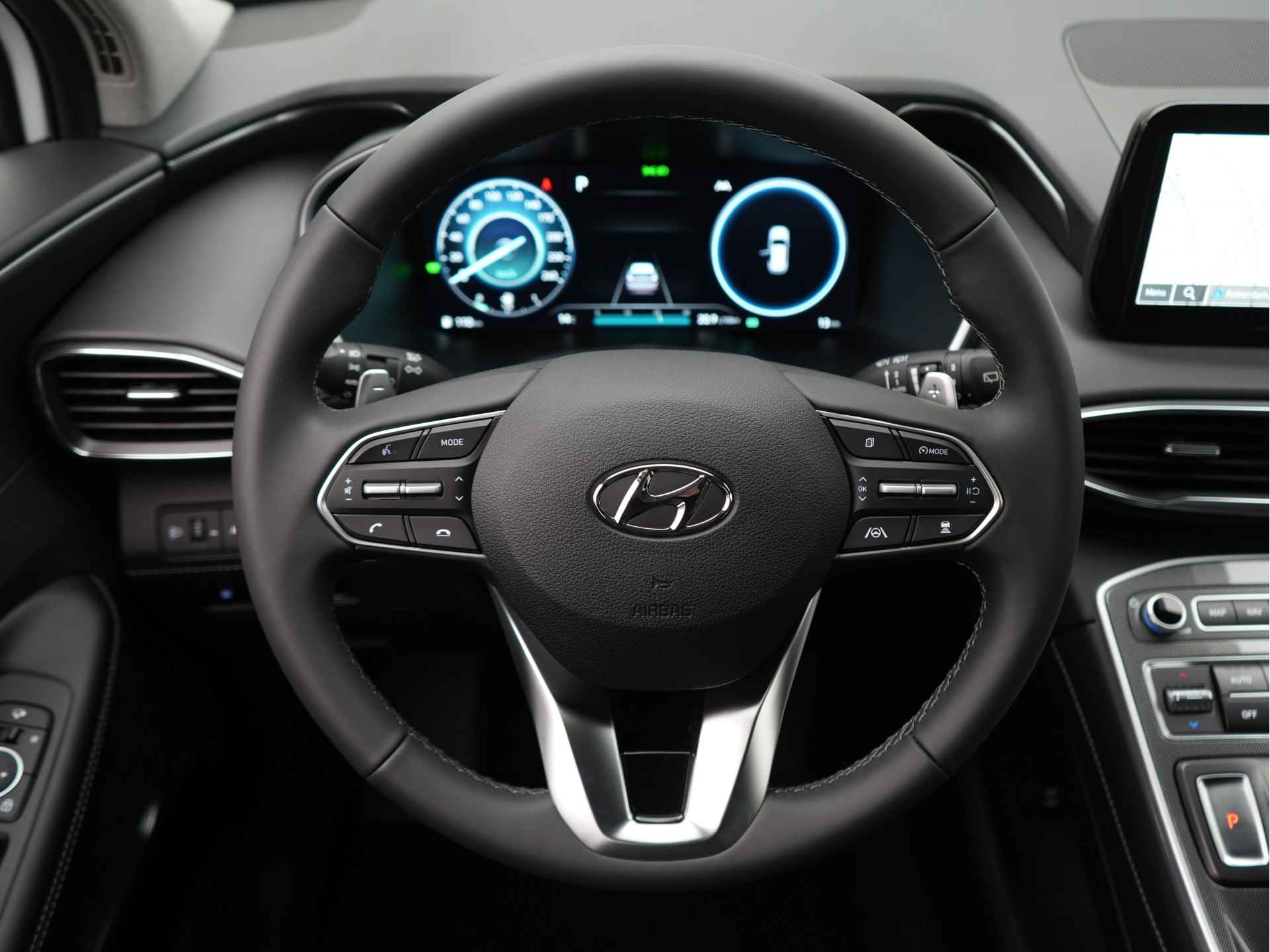 Hyundai Santa Fe 1.6 T-GDI PHEV Comfort Smart Plug-In Hybride Automaat met Lederen bekleding, Navigatie en Camera Uit voorraad leverbaar! - 20/47