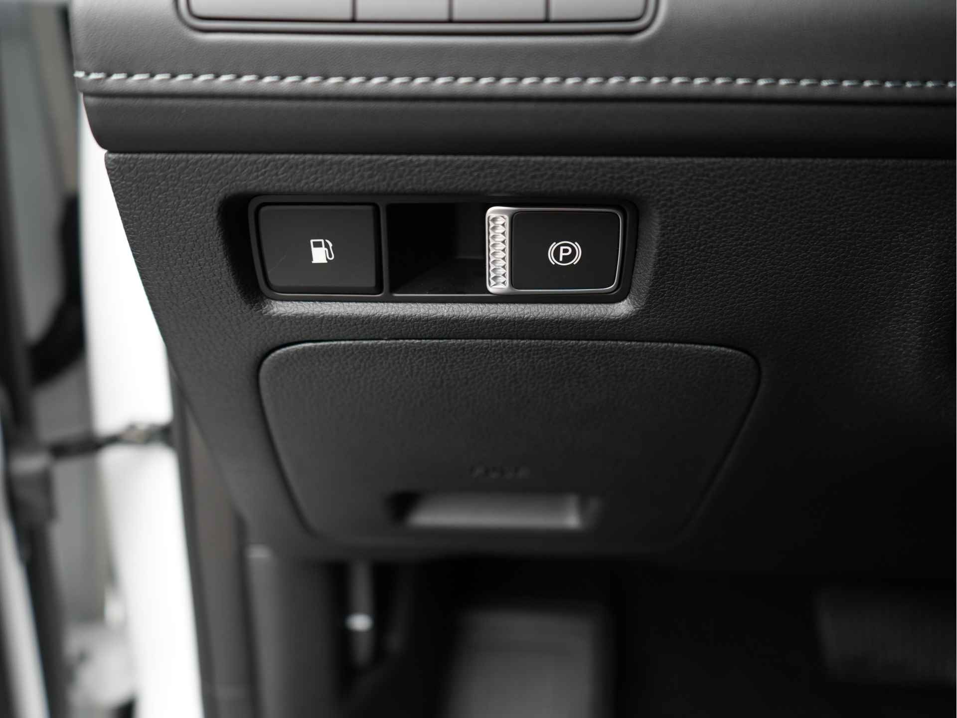 Hyundai Santa Fe 1.6 T-GDI PHEV Comfort Smart Plug-In Hybride Automaat met Lederen bekleding, Navigatie en Camera Uit voorraad leverbaar! - 39/47