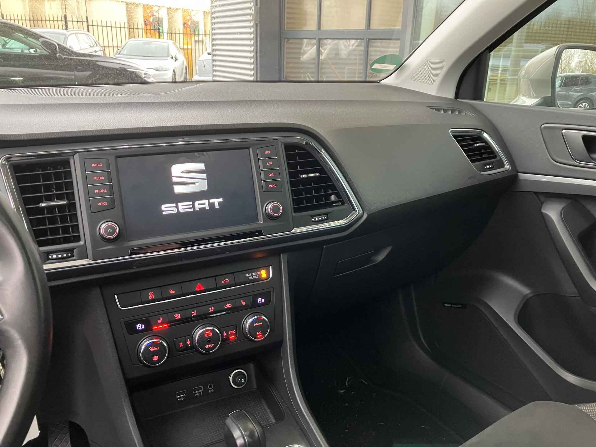 SEAT Ateca 1.4 EcoTSI Xcellence DSG / Alcantara / achteruitrijcamera / Full Led / 12 maanden Garantie! - 16/24