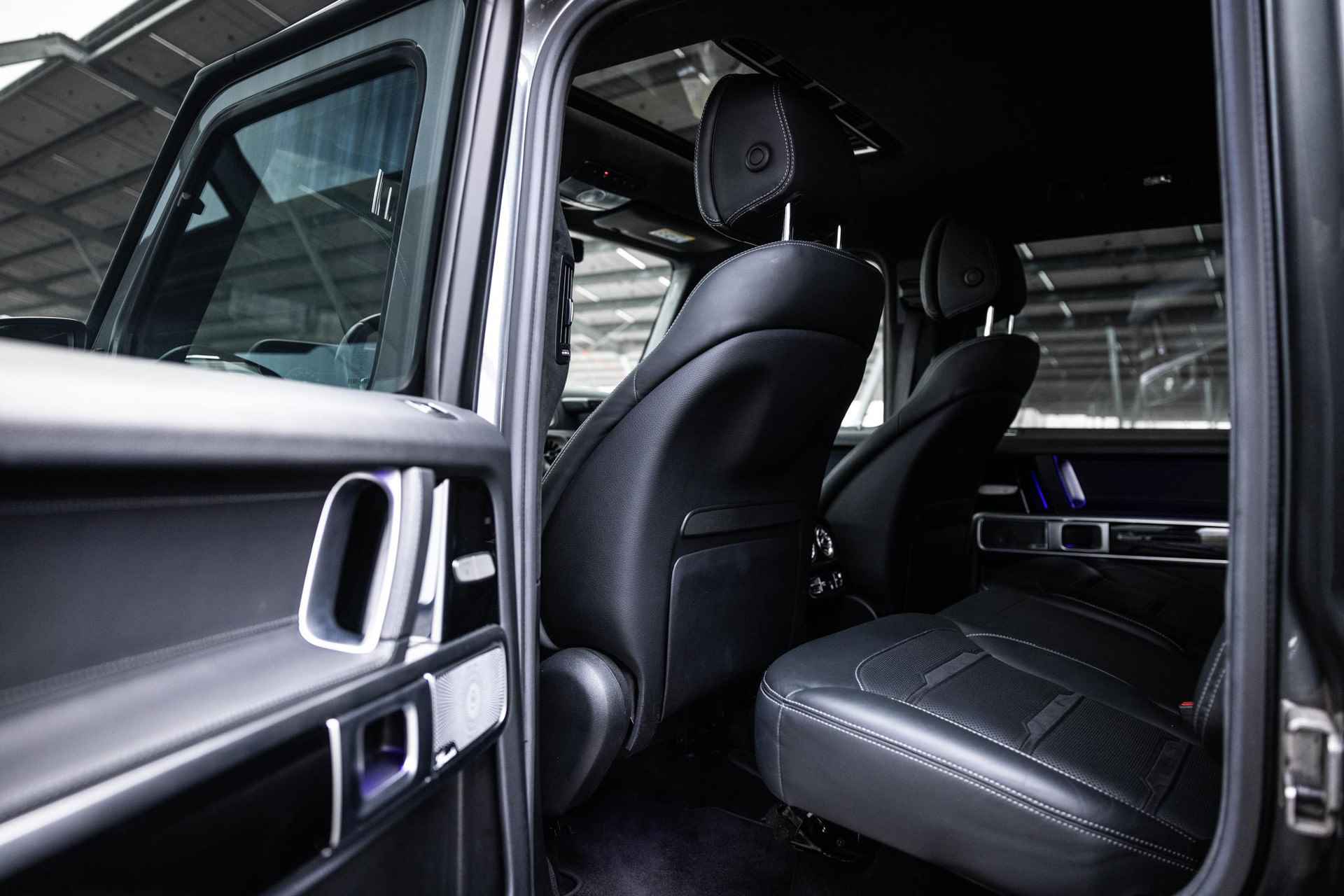 Mercedes-Benz G-klasse 63 Edition 1 | Memory stoelen | Massage stoelen | Burmester audio | Adaptieve cruisecontrol | Trekhaak | Sfeerverlichting | Schuifdak | - 24/75