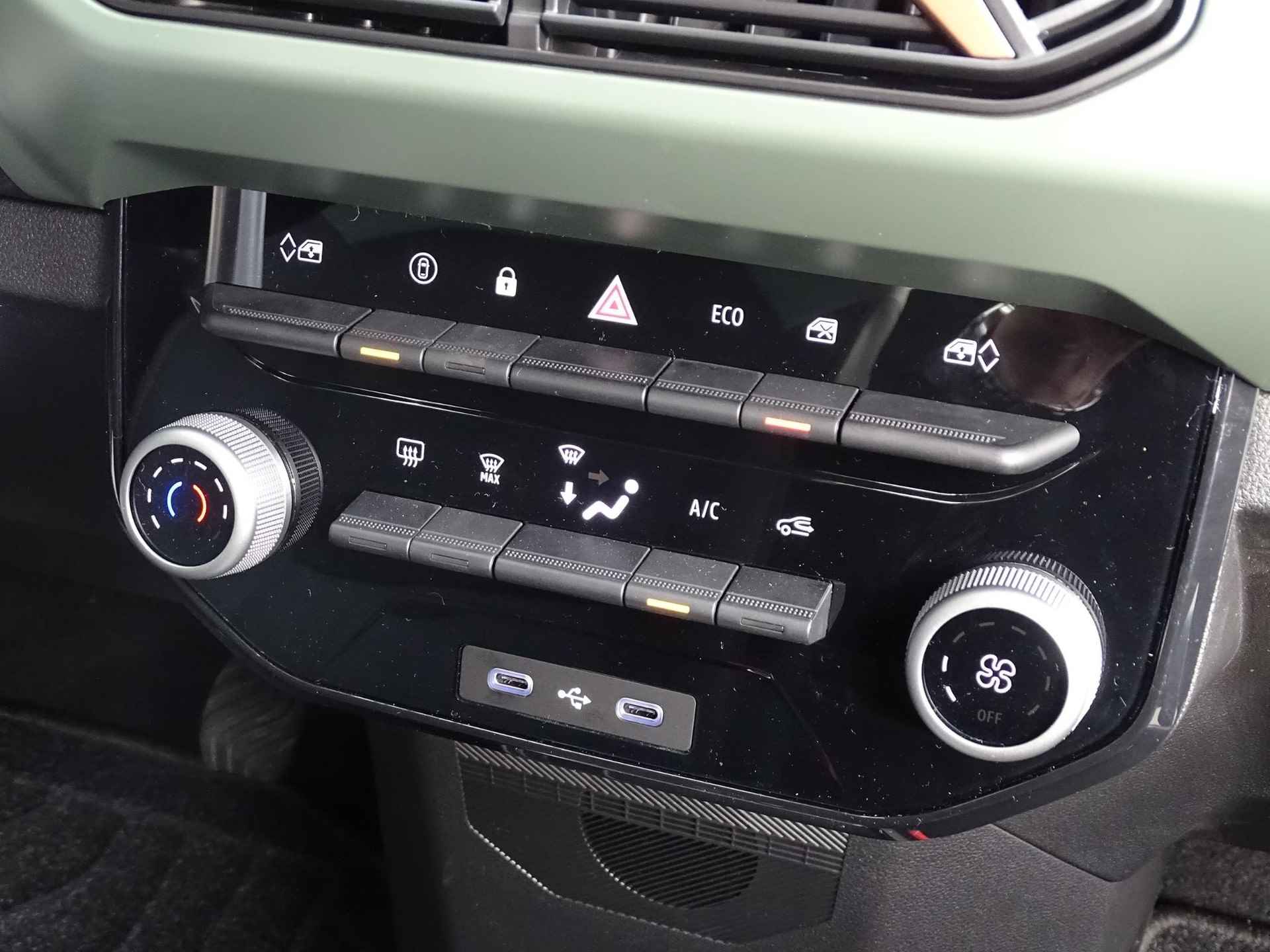 Dacia Spring Extreme 65 26.8 kWh CAMERA ACHTER / CRUISE CONTROL / APPLE CARPLAY & ANDROID AUTO - 21/33