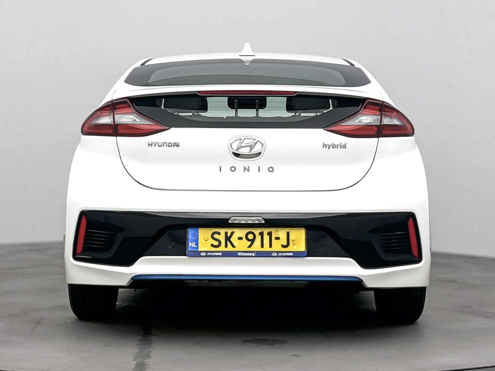 Hyundai IONIQ 1.6 GDi Comfort | Navigatie | Camera | Adaptive cruise | Parkeersensoren | Smart Key | - 7/31