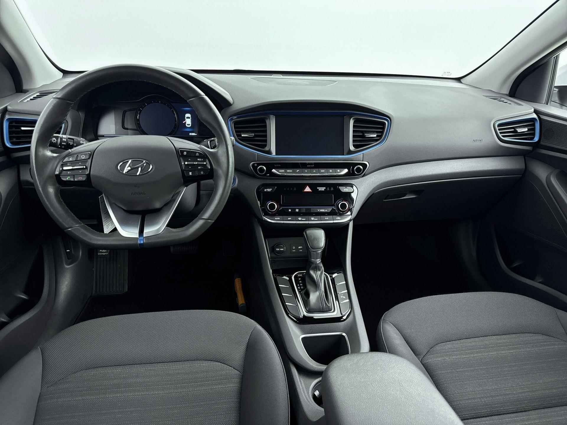 Hyundai IONIQ 1.6 GDi Comfort | Navigatie | Camera | Adaptive cruise | Parkeersensoren | Smart Key | - 12/31