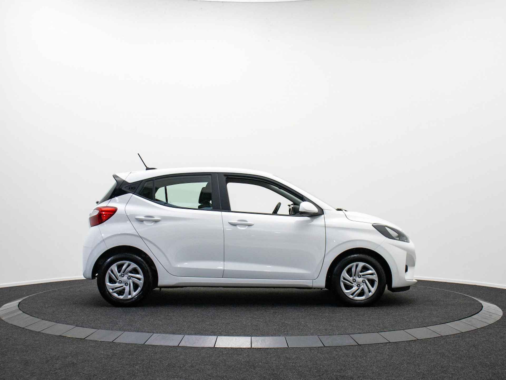 Hyundai i10 1.0 Comfort Smart | Private lease 309 p.m. | Navigatie - 6/41