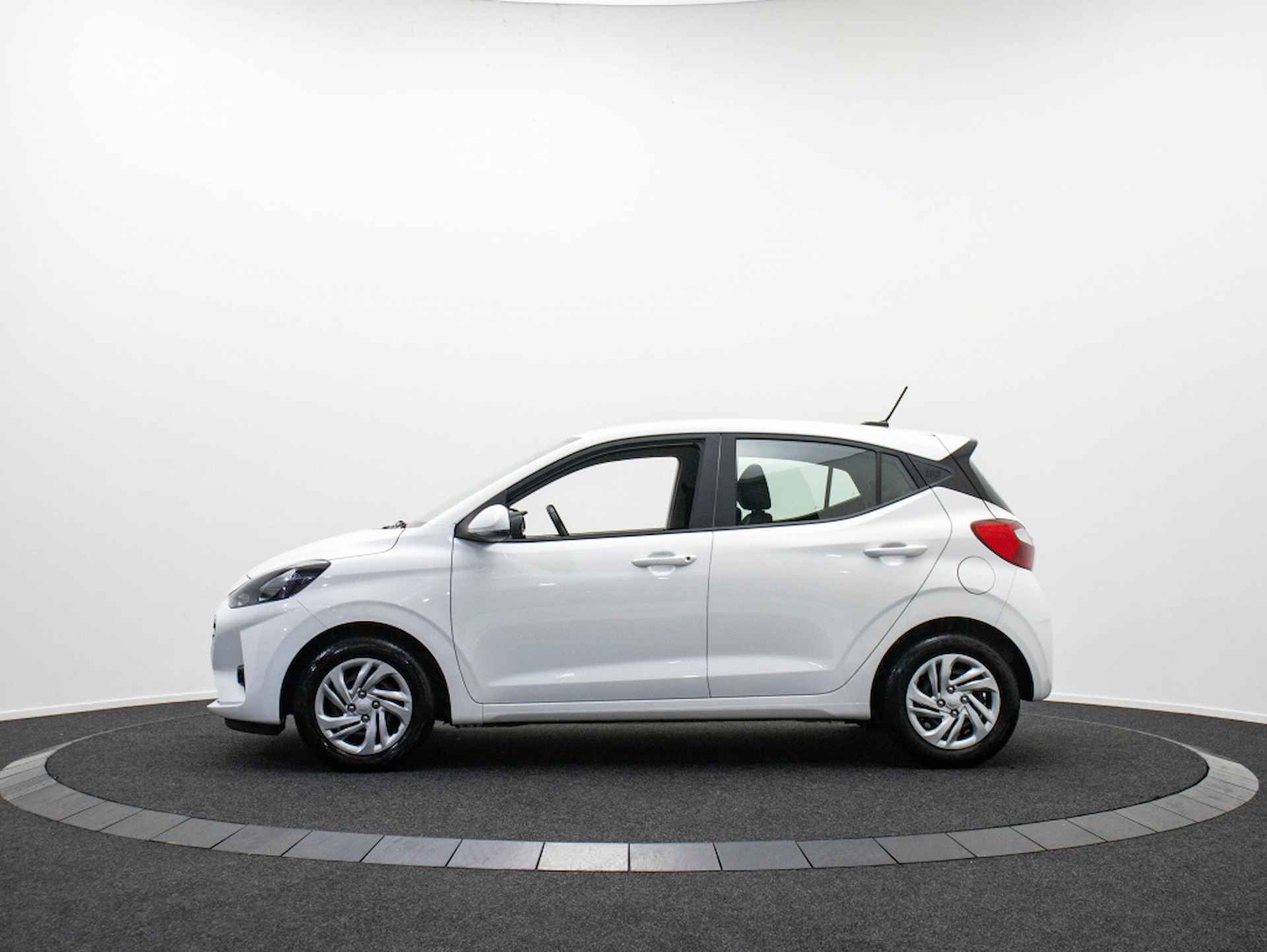 Hyundai i10 1.0 Comfort Smart | Private lease 309 p.m. | Navigatie - 10/41