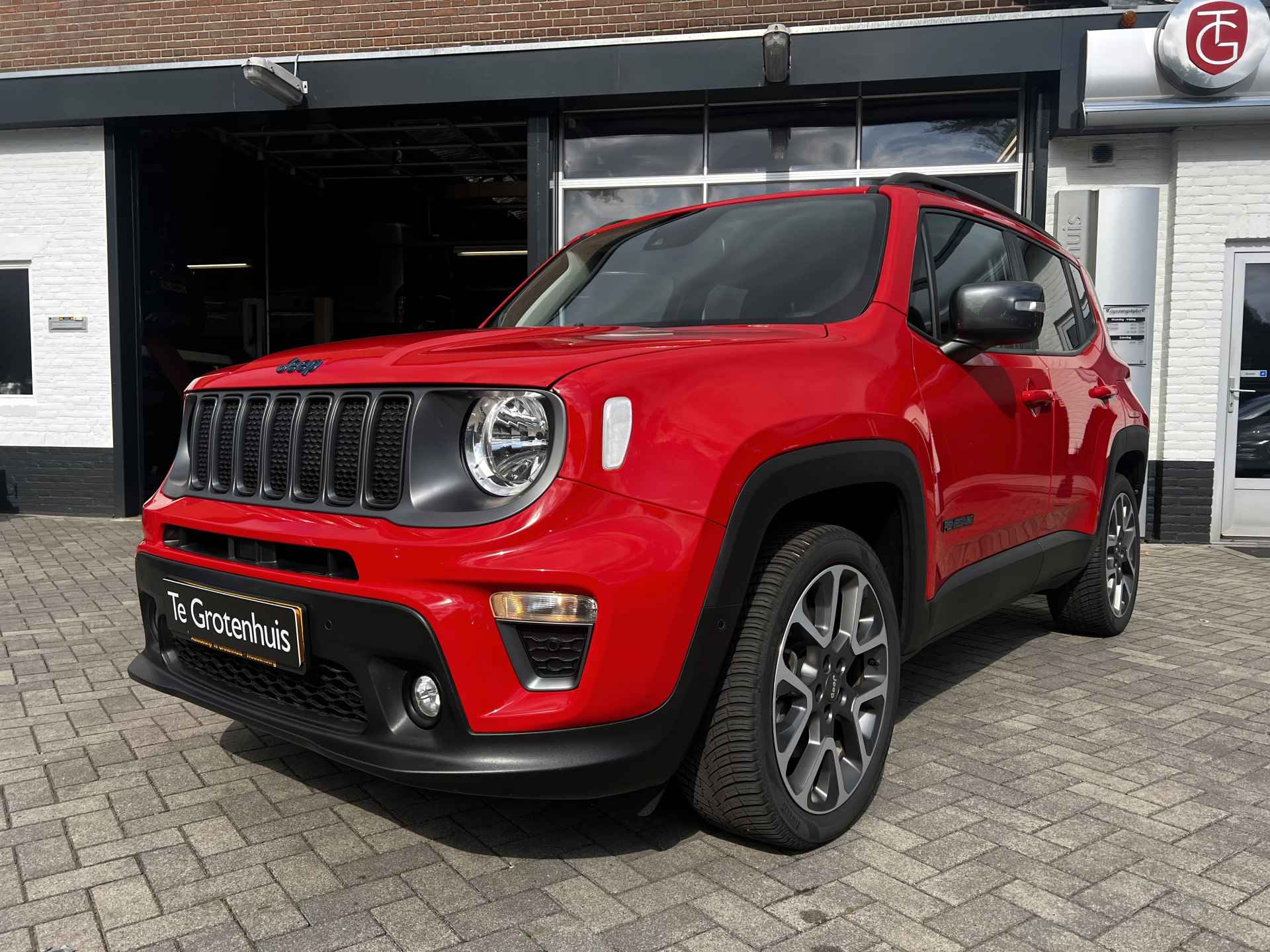 Jeep Renegade 4xe 240 Plug-in Hybrid Electric S vb - 2/32